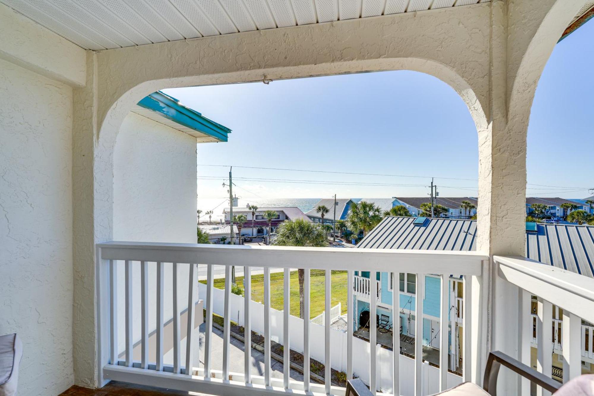 Holiday home Panama Townhome With Deck, Ocean Views