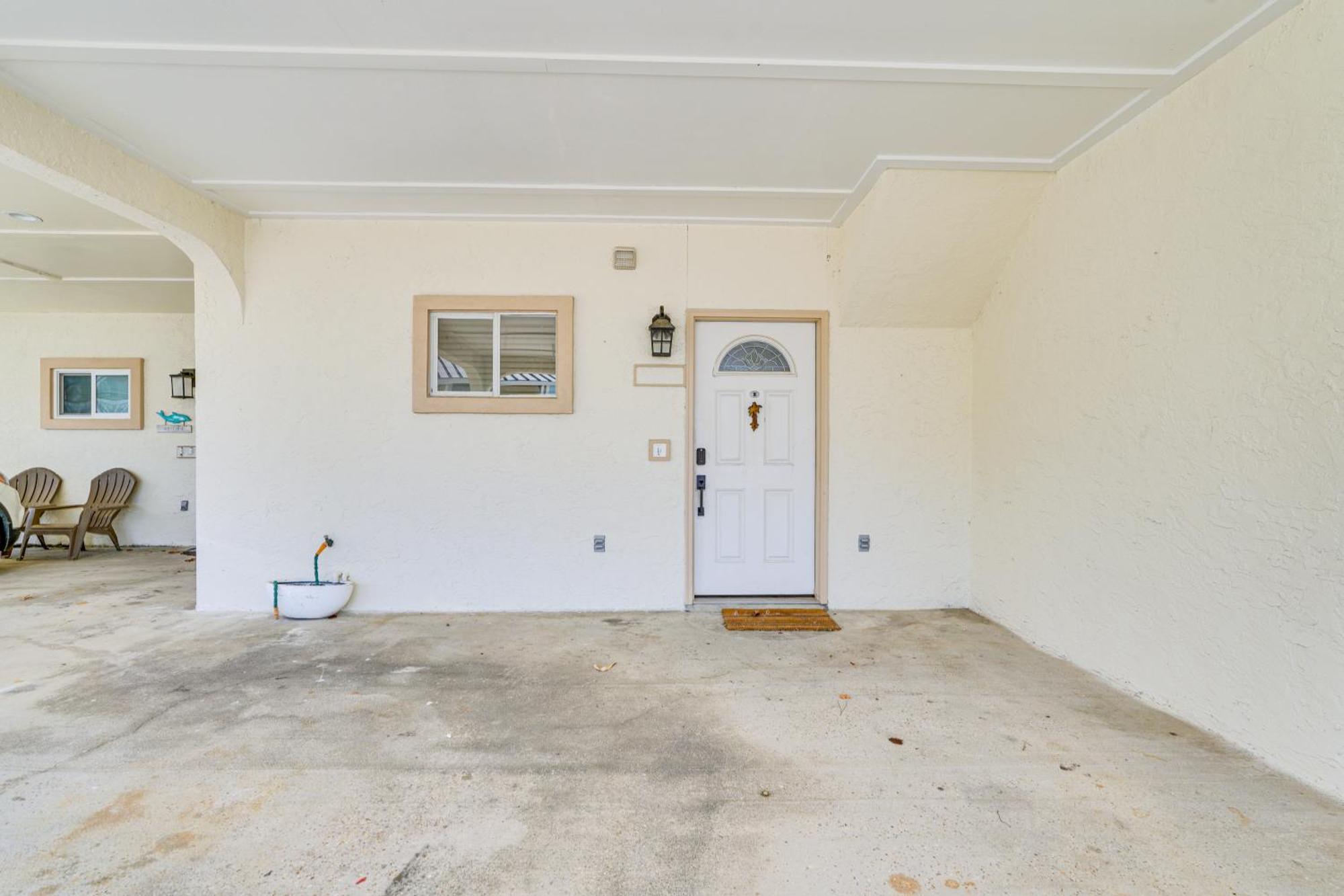 Panama Townhome With Deck, Ocean Views Holiday home Panama City Beach