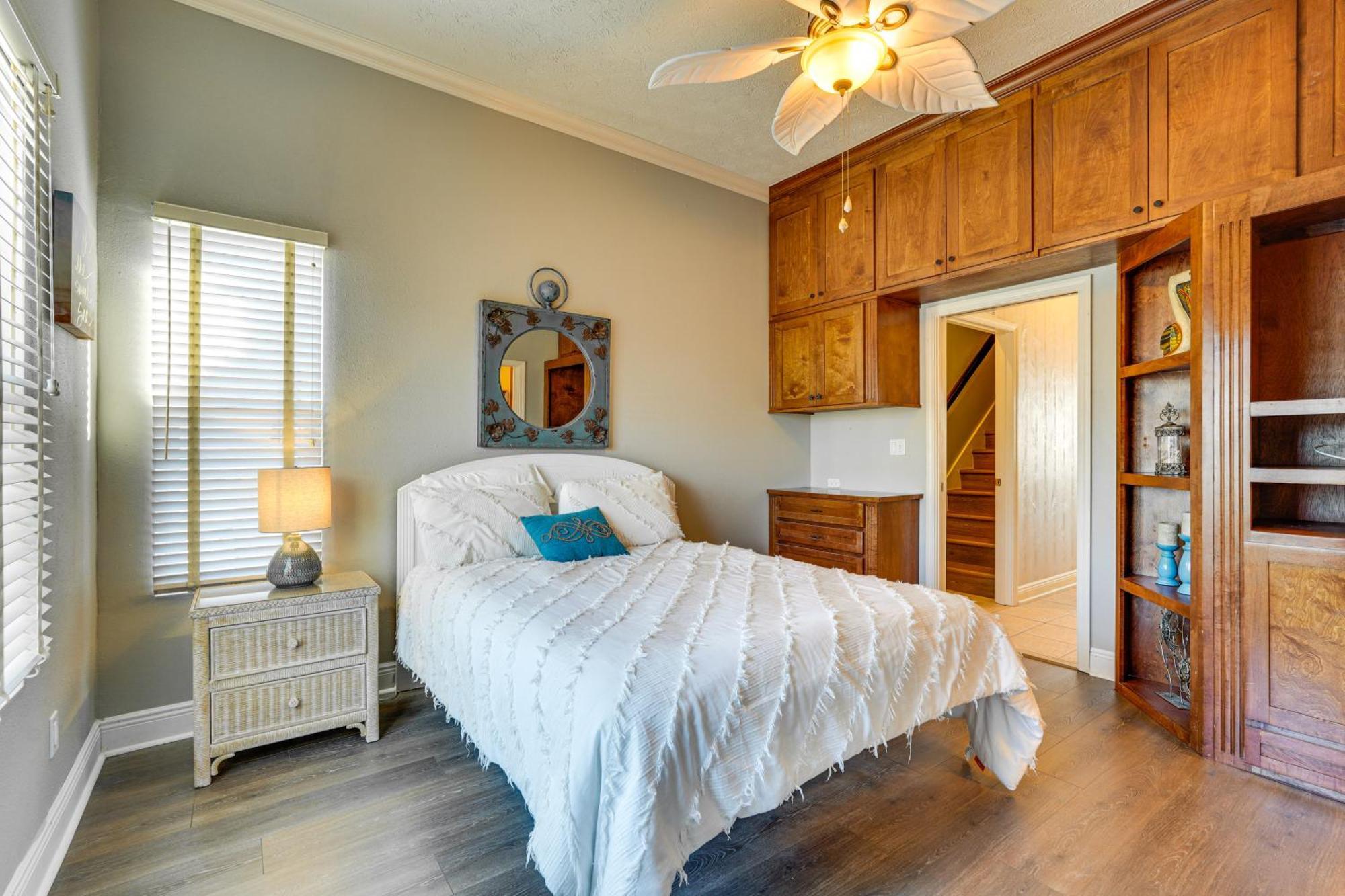 Panama Townhome With Deck, Ocean Views * Panama City Beach