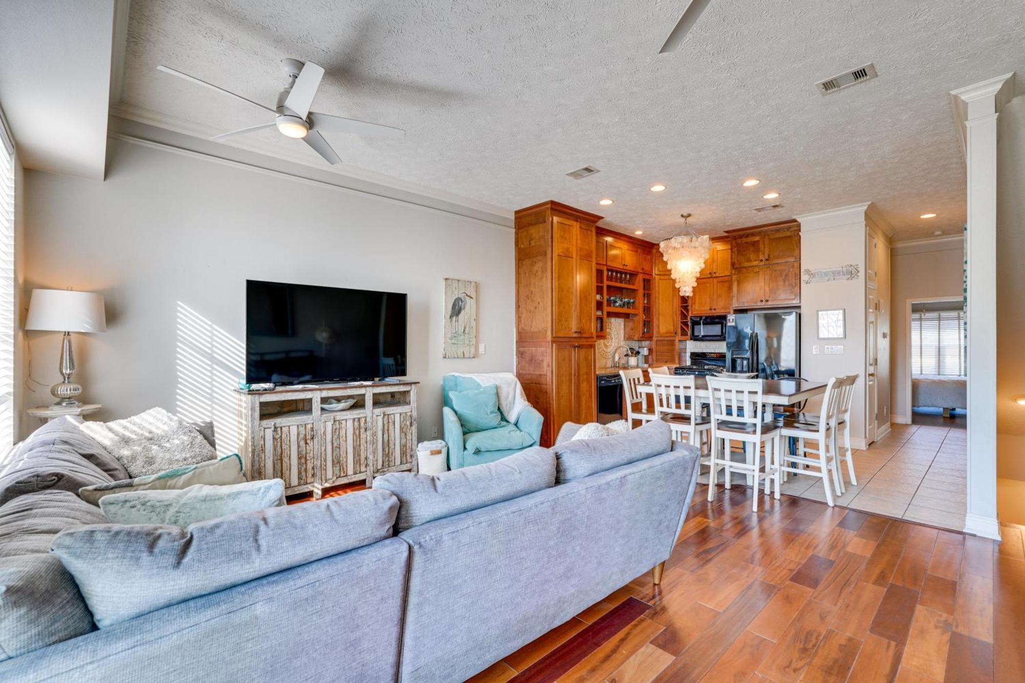 Holiday home Panama Townhome With Deck, Ocean Views