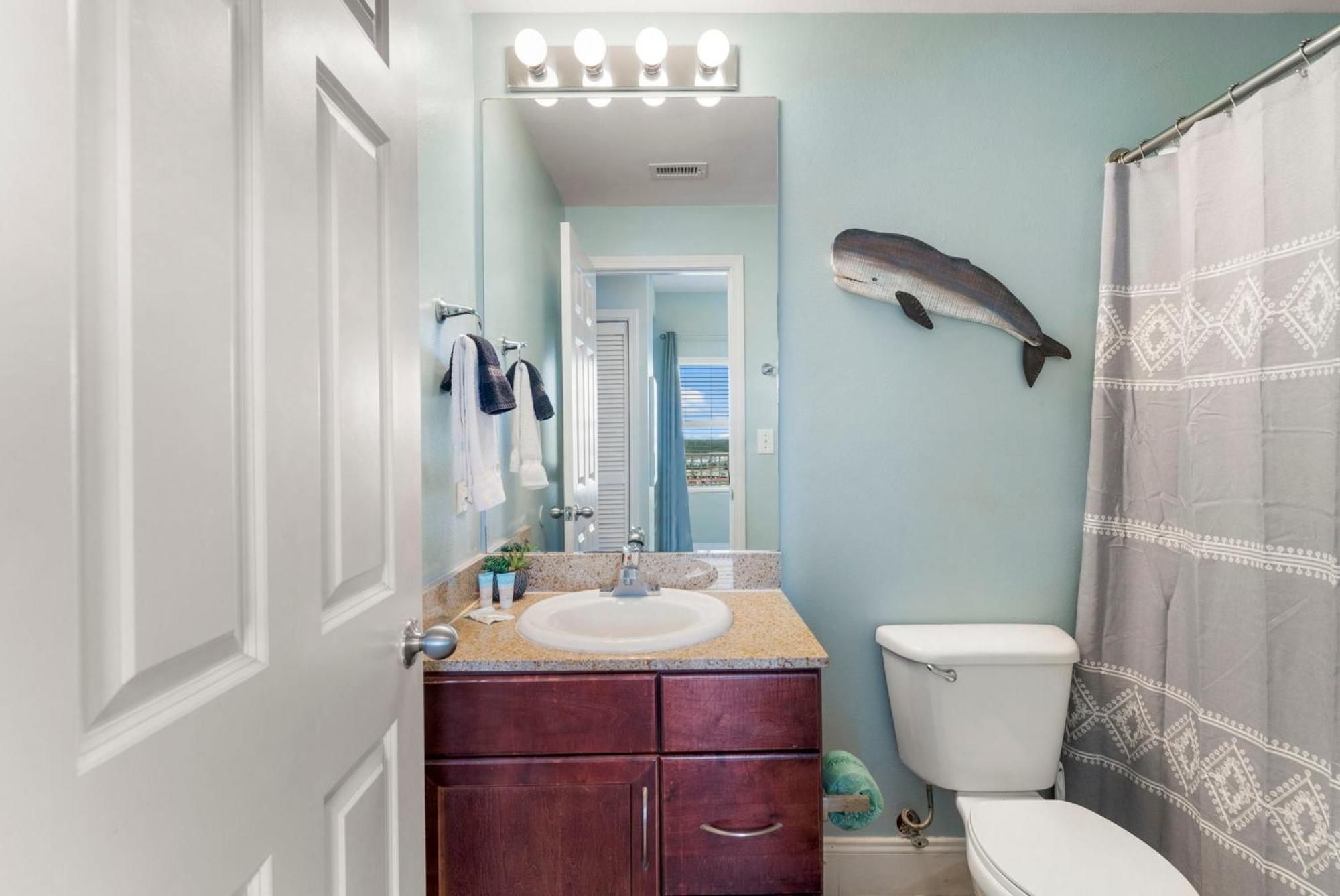 Apartment Laketown Wharf 1022 *