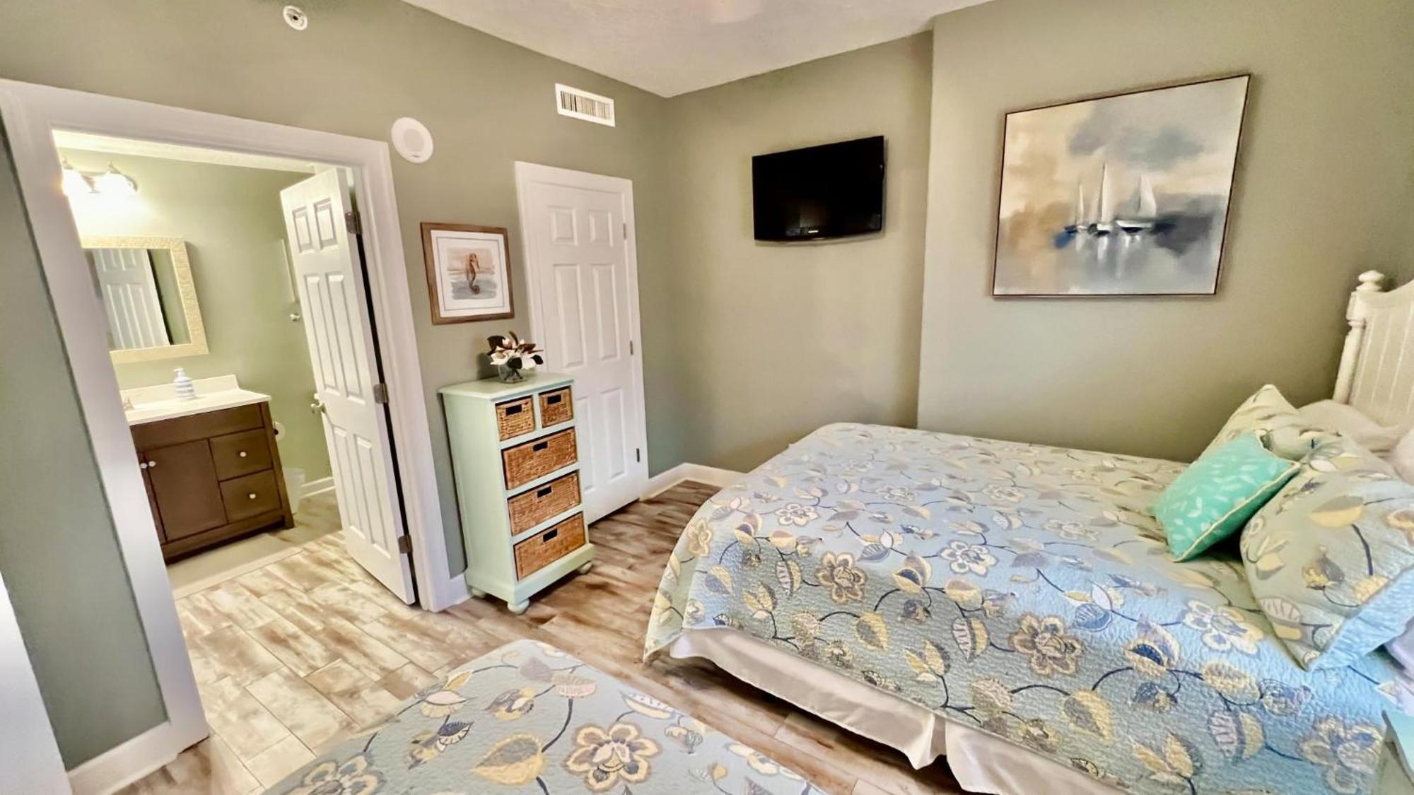 Tropic Winds 904 Holiday home *