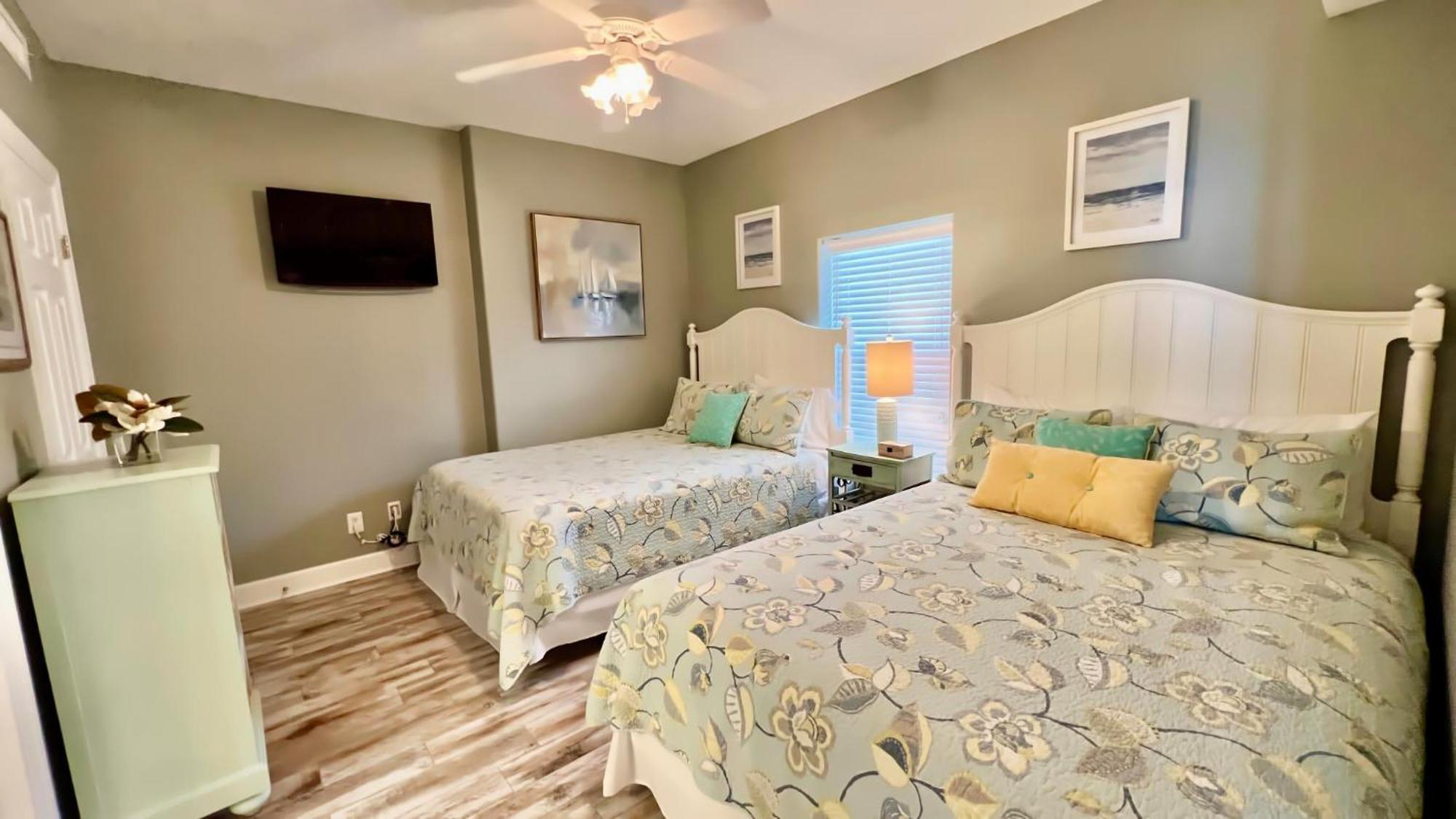 Tropic Winds 904 Holiday home