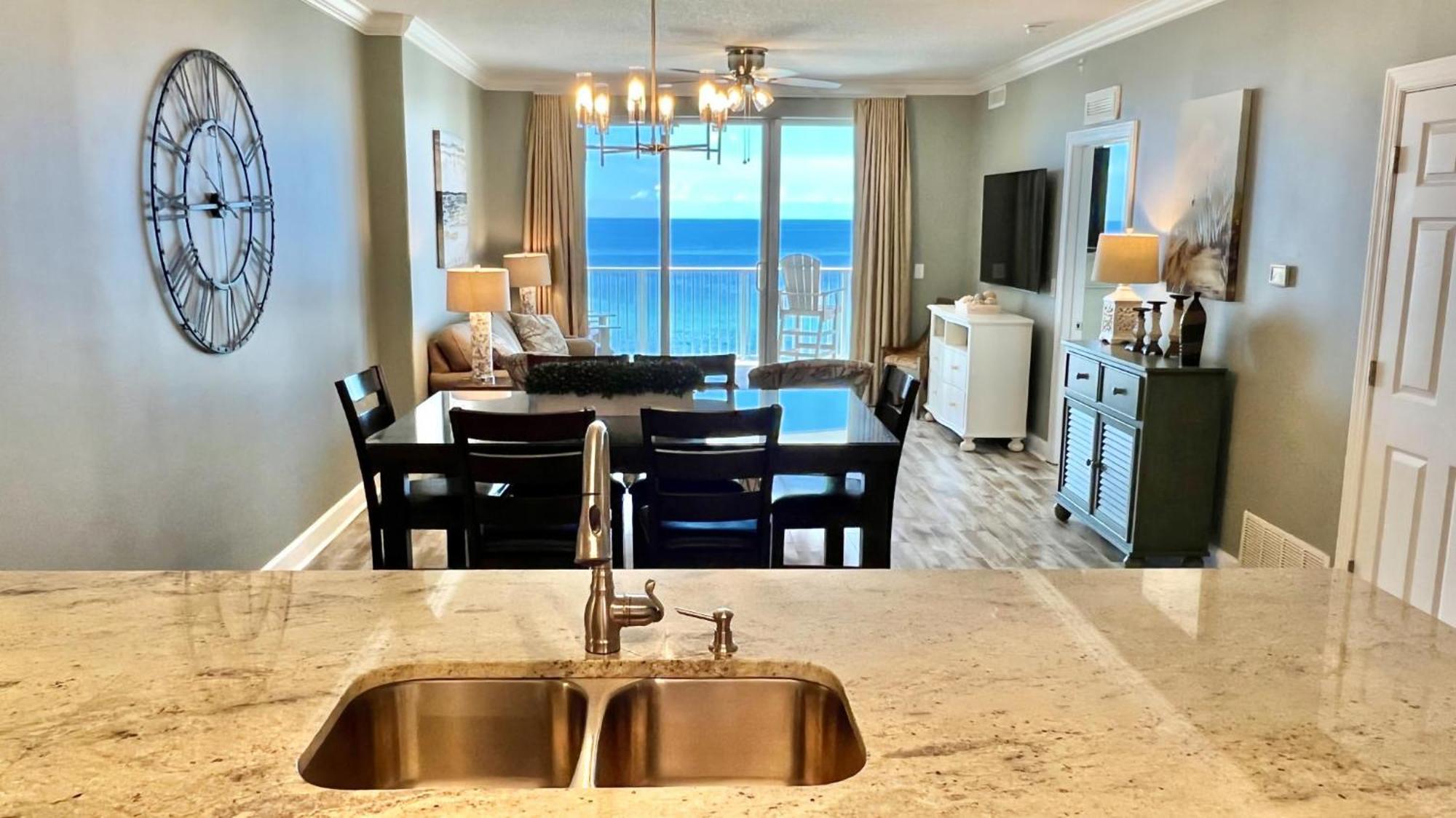 Tropic Winds 904 Holiday home *