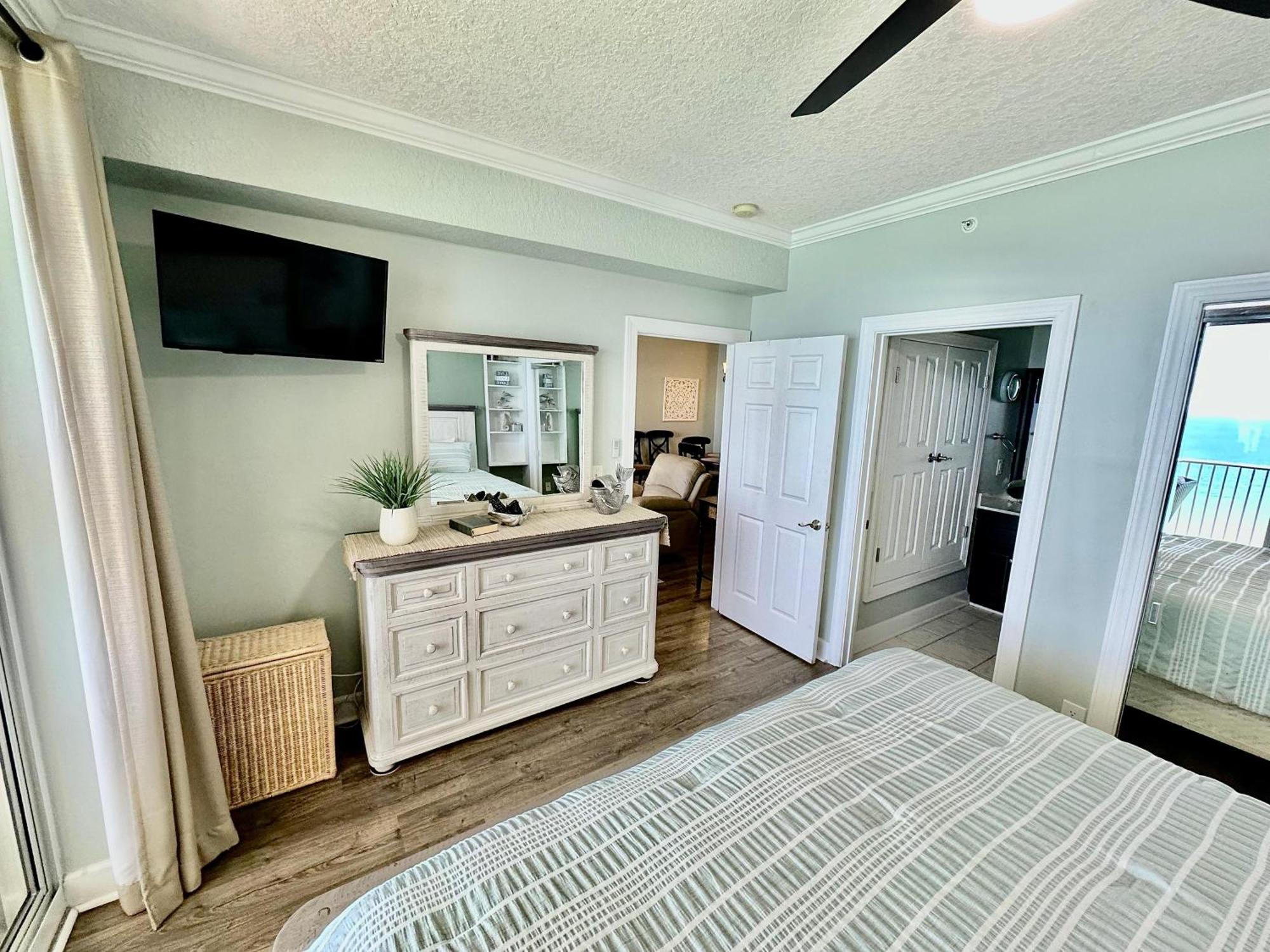 Ocean Reef 1705 *