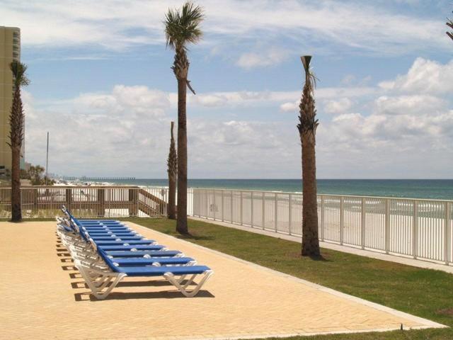 Tropic Winds 1705 Holiday home