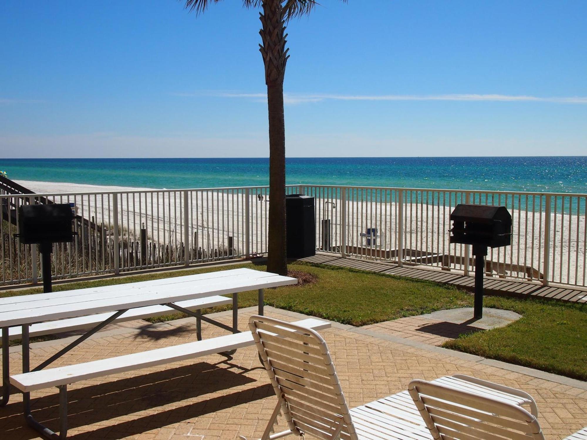 Tropic Winds 1705 Holiday home *