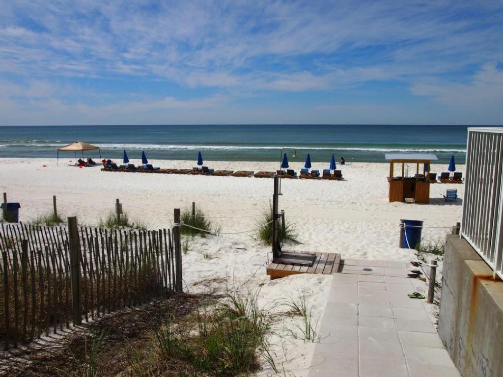 Holiday home Tropic Winds 2105