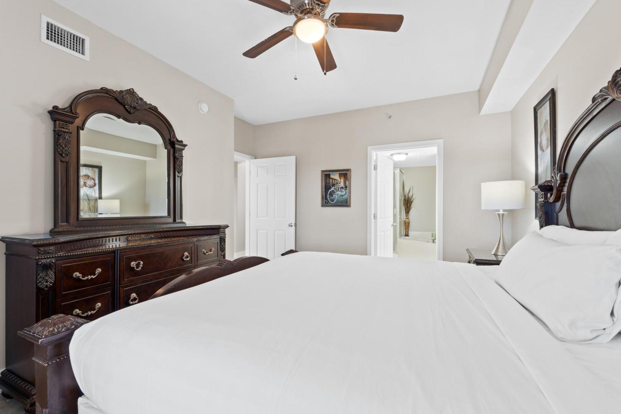Holiday home Majestic #1307-1 By Book That *