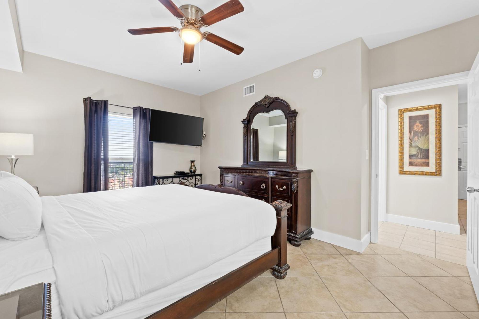 Majestic #1307-1 By Book That Holiday home Panama City Beach