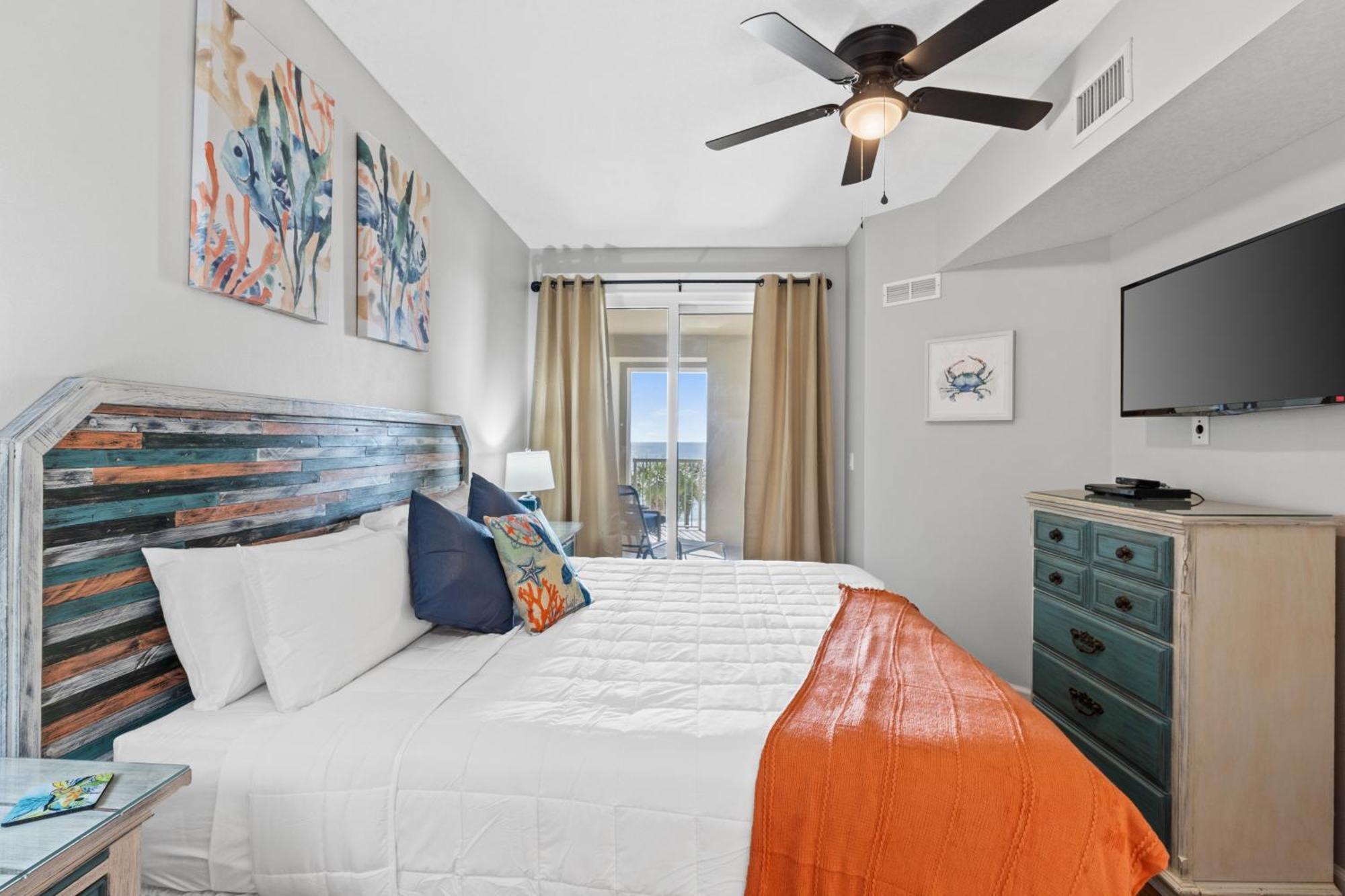 Grand Panama #406-1 By Book That Holiday home