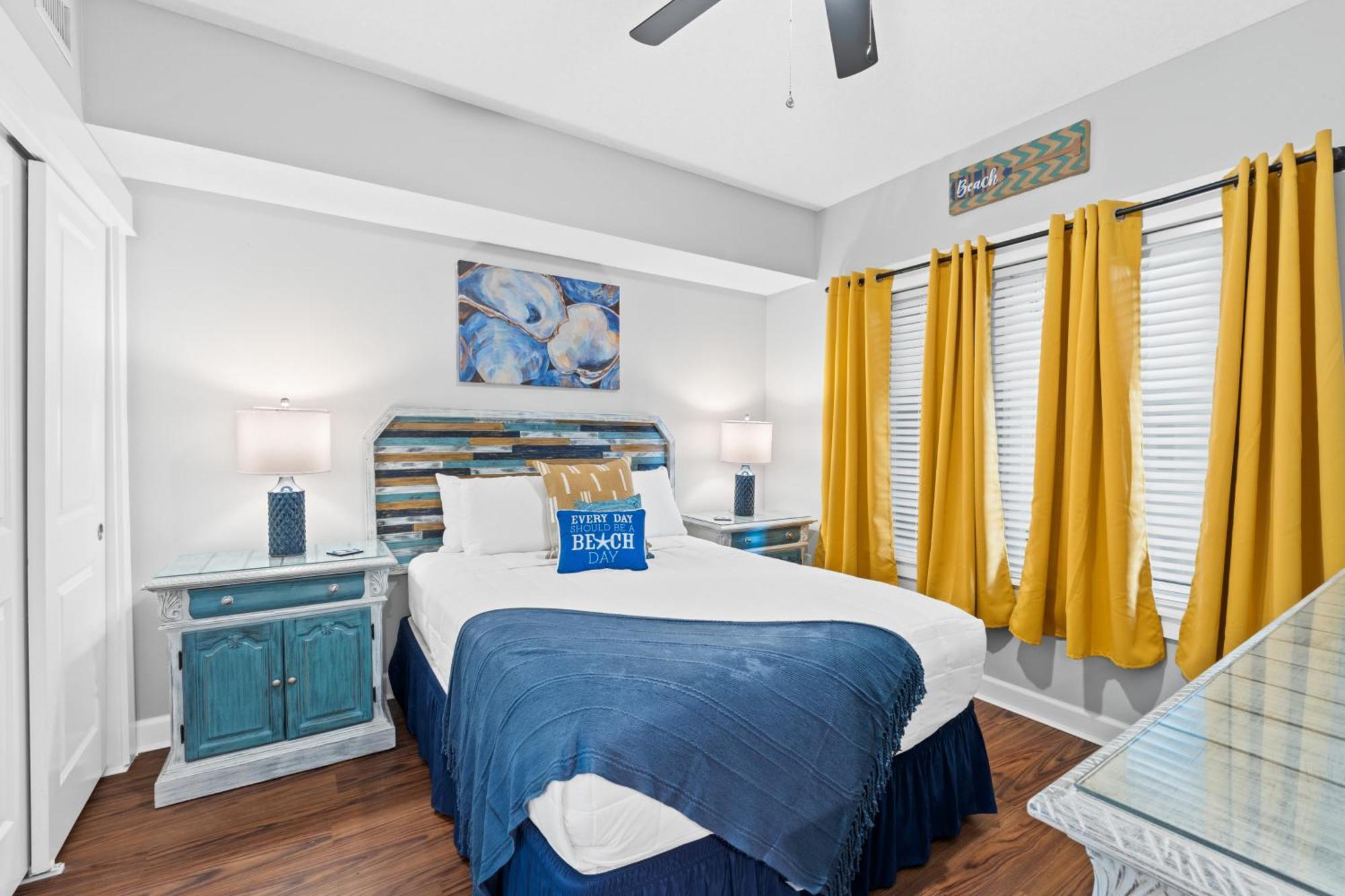 Grand Panama #406-1 By Book That Holiday home