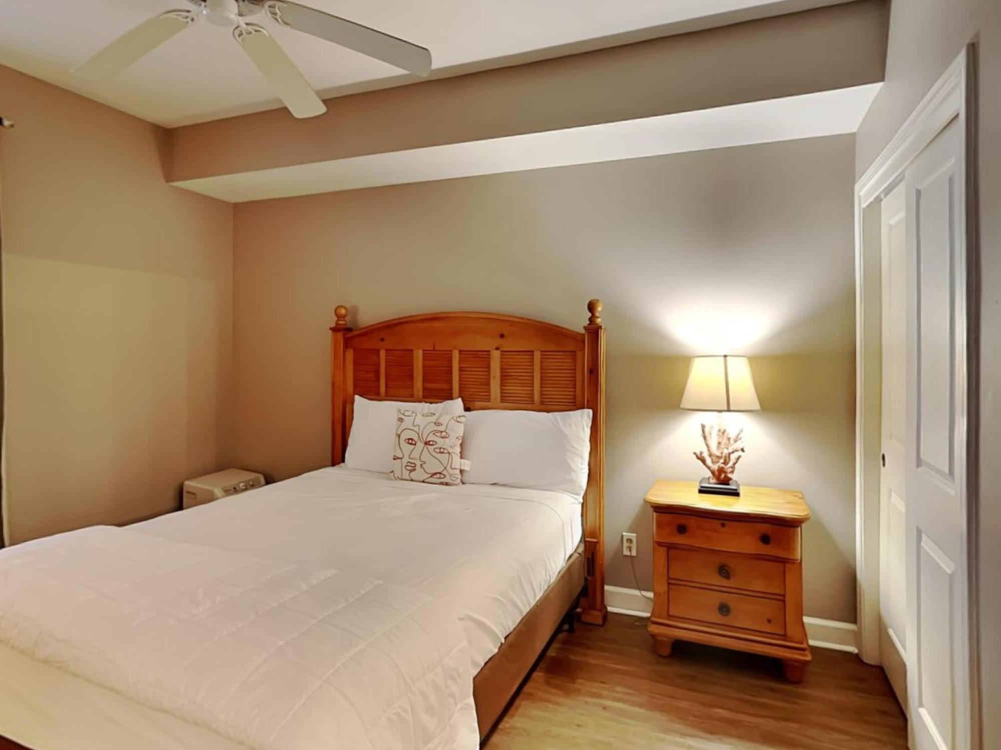 Apartment Grandview East 1005 *