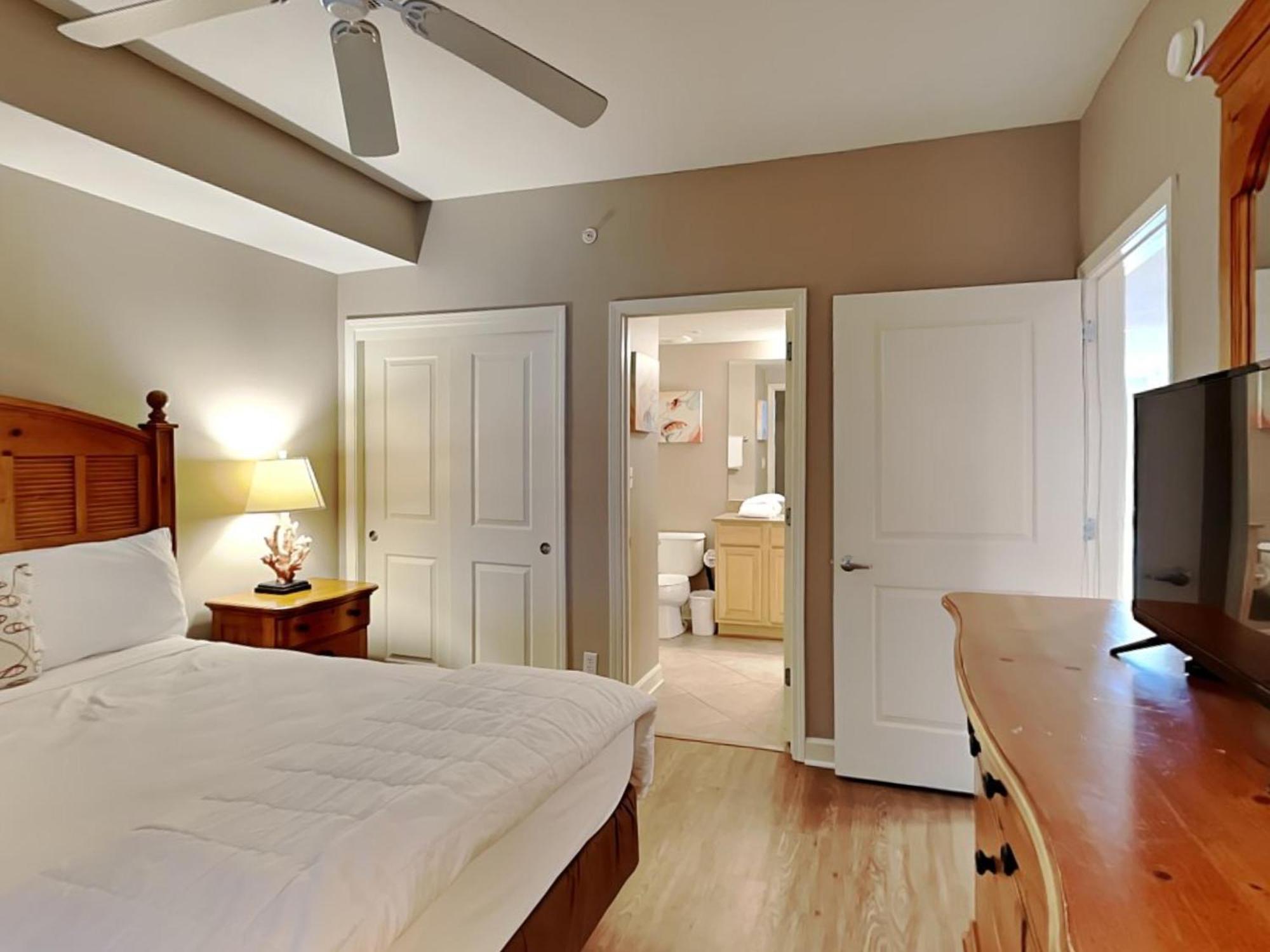 Apartment Grandview East 1005 *