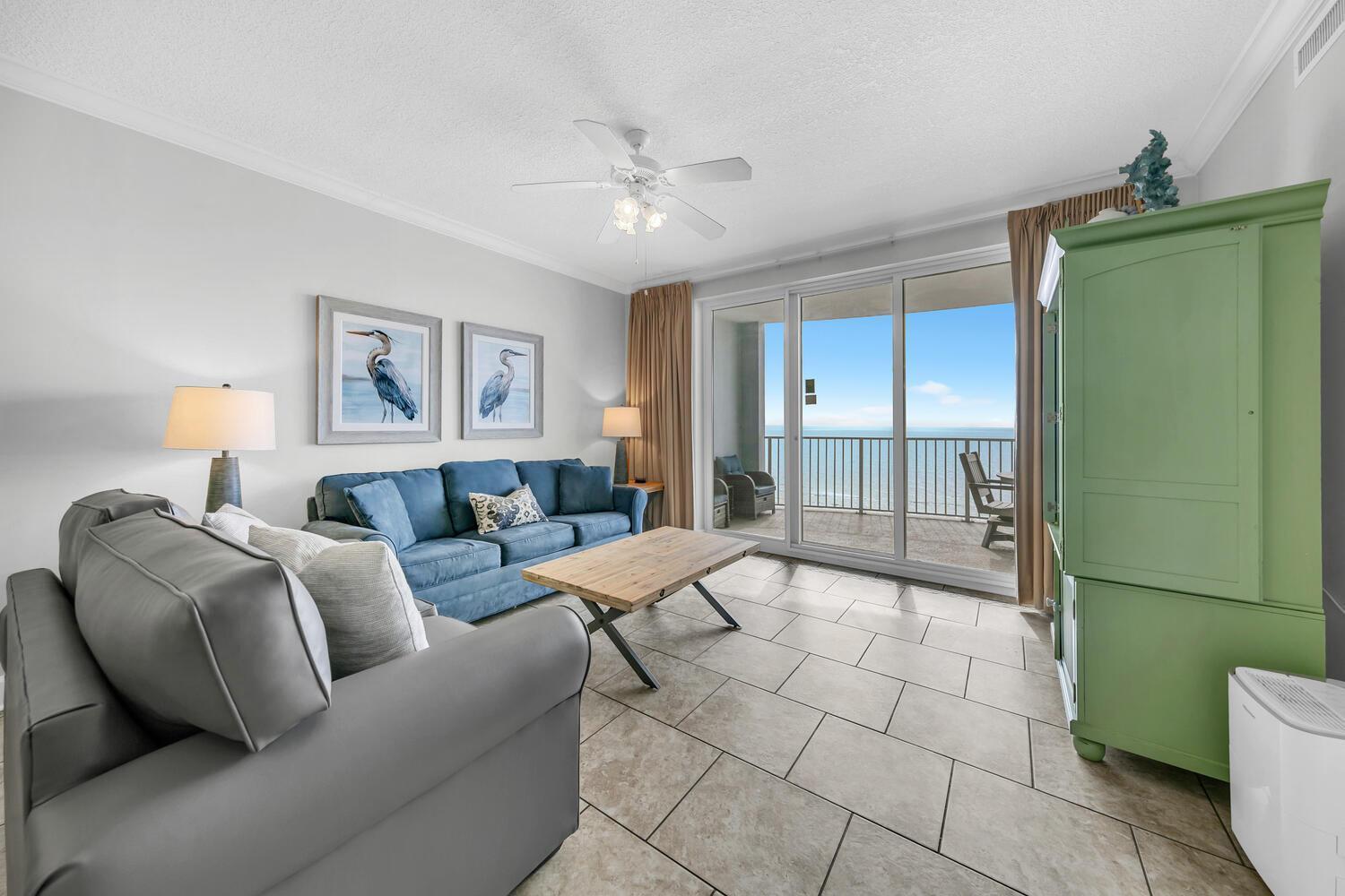 Twin Palms 804