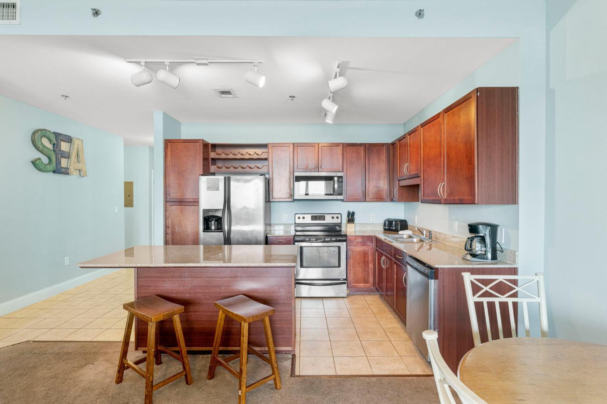 Laketown Wharf 2133