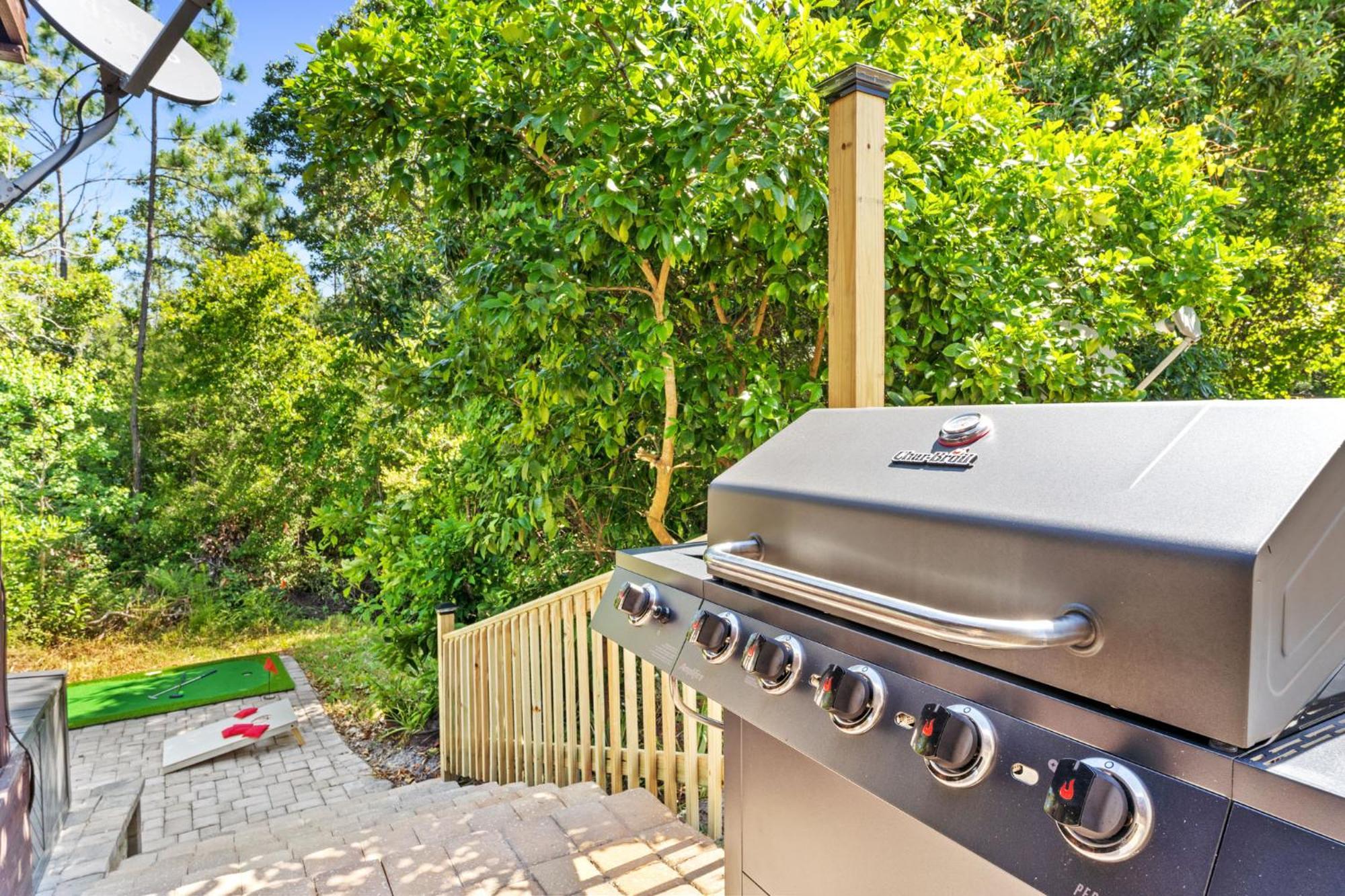 Holiday home Bliss Awaits! - Beach, Pools, Tiki-deck, Arcade, Putting Green, Family Fun! *