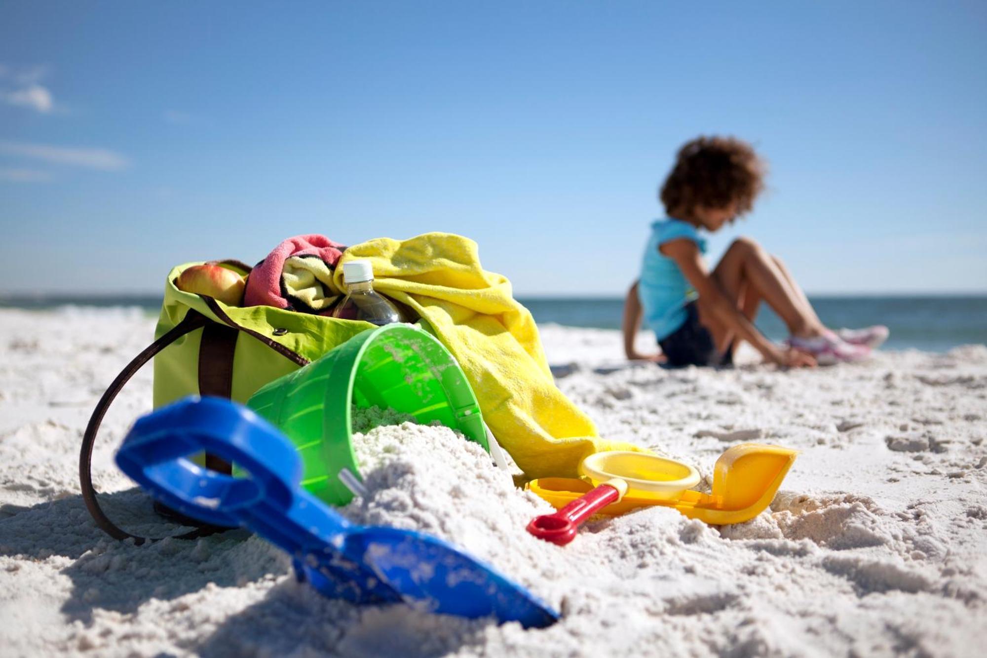 Bliss Awaits! - Beach, Pools, Tiki-deck, Arcade, Putting Green, Family Fun! Holiday home *