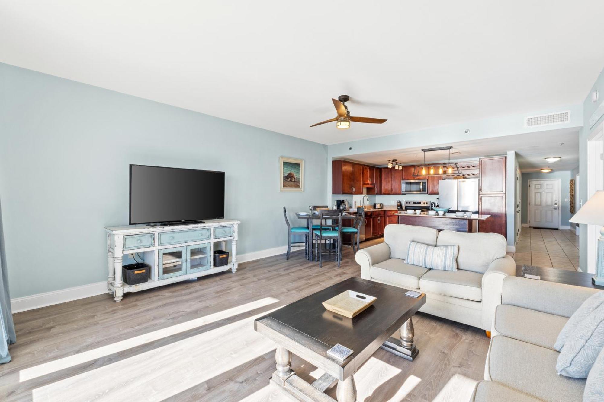Laketown Wharf #1321 By Book That Holiday home Panama City Beach