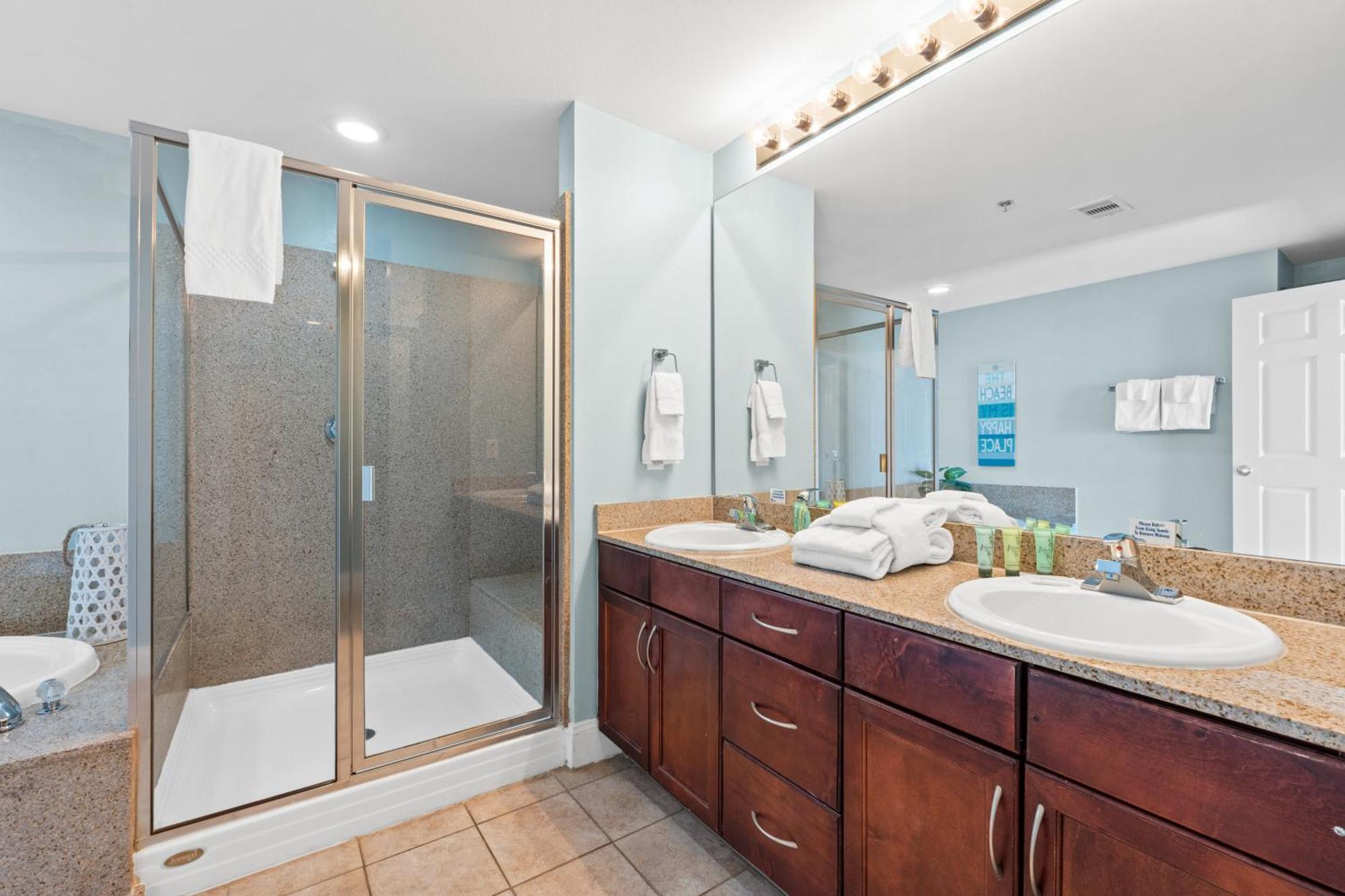 Holiday home Laketown Wharf #1321 By Book That *
