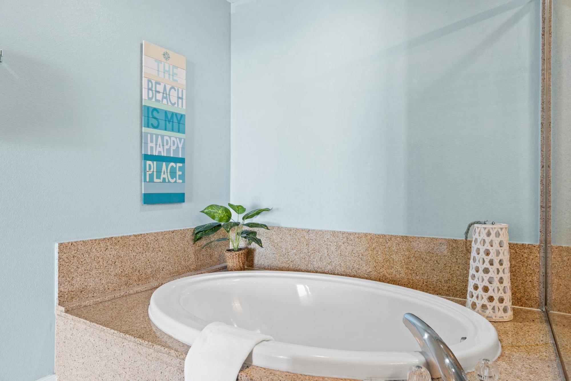 Laketown Wharf #1321 By Book That Holiday home Panama City Beach