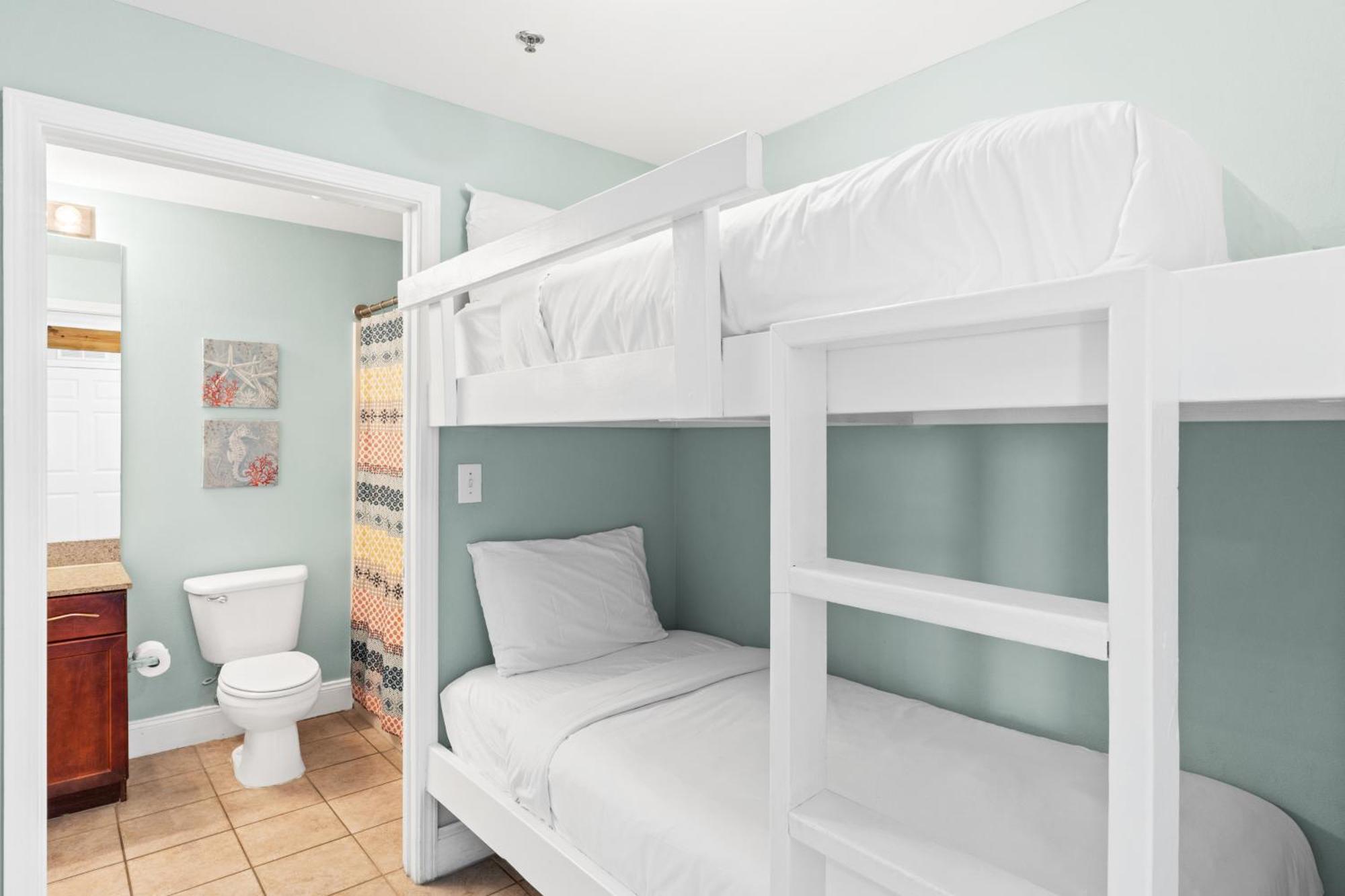 Holiday home Laketown Wharf #1321 By Book That