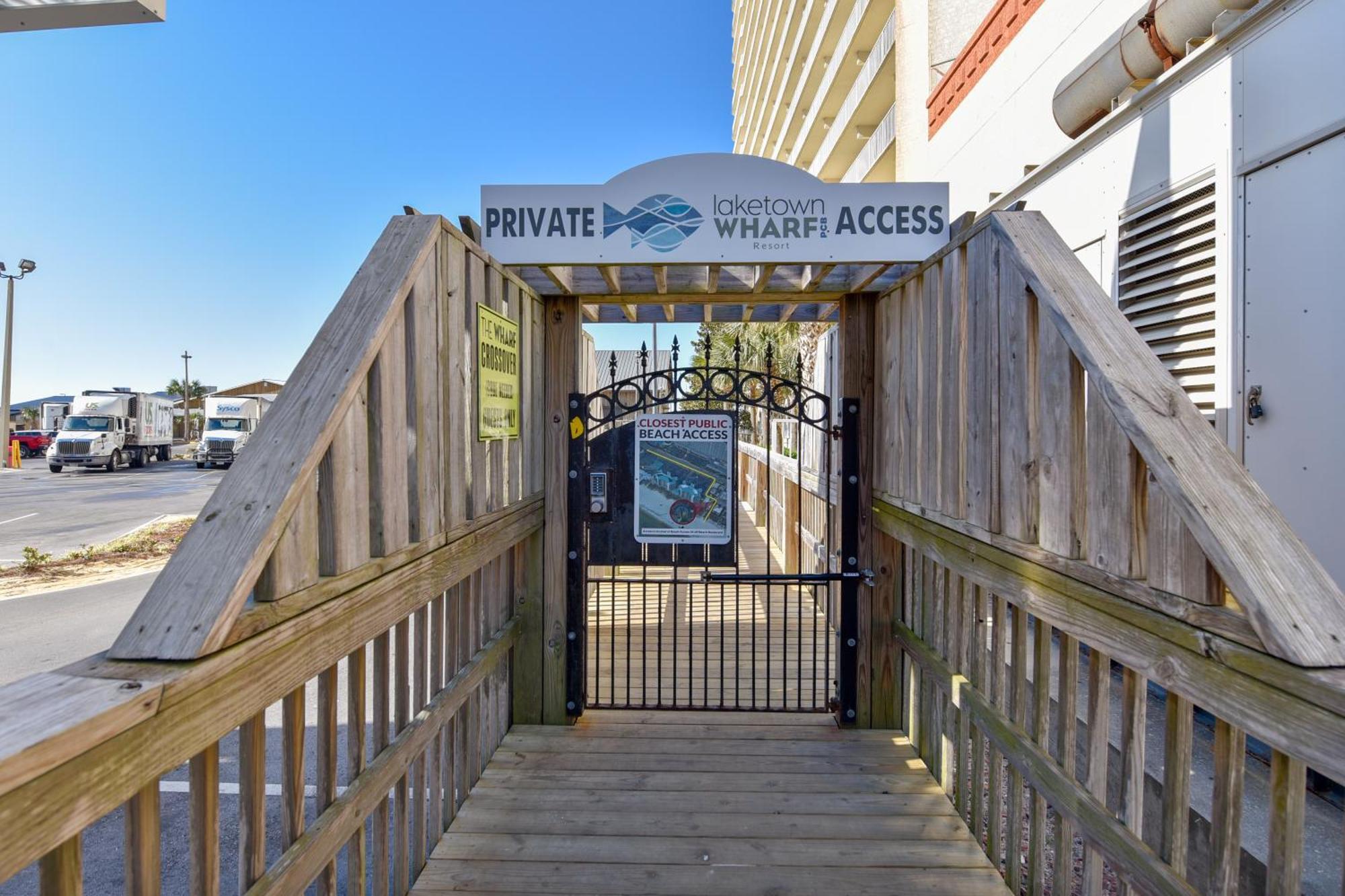 Laketown Wharf #1321 By Book That Holiday home Panama City Beach