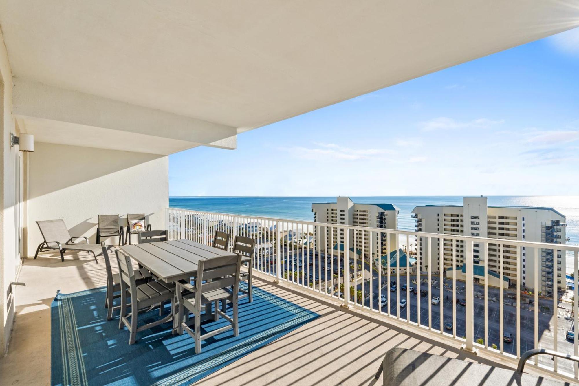 Laketown Wharf #1321 By Book That Holiday home