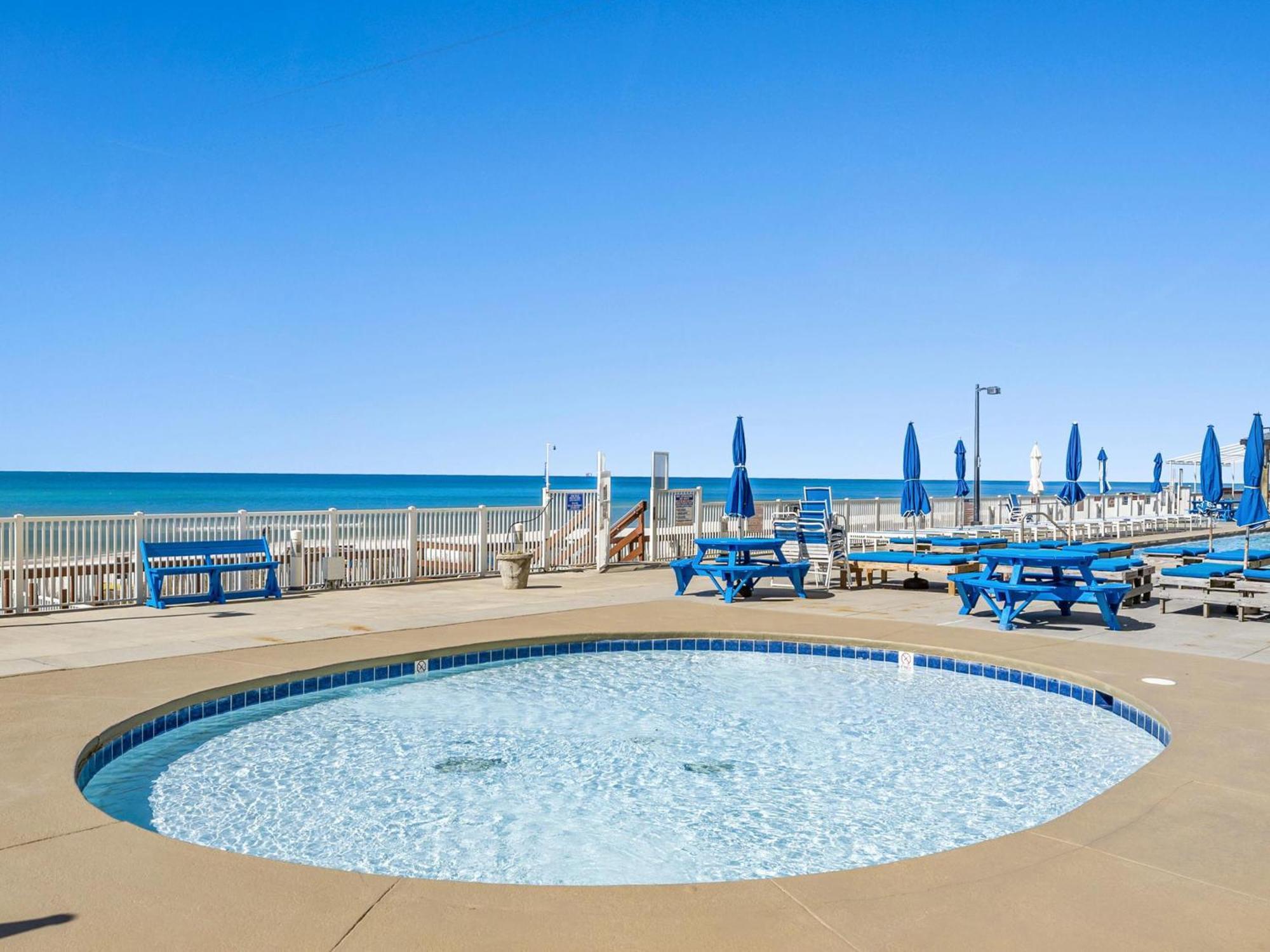 Apartment Regency Towers 719