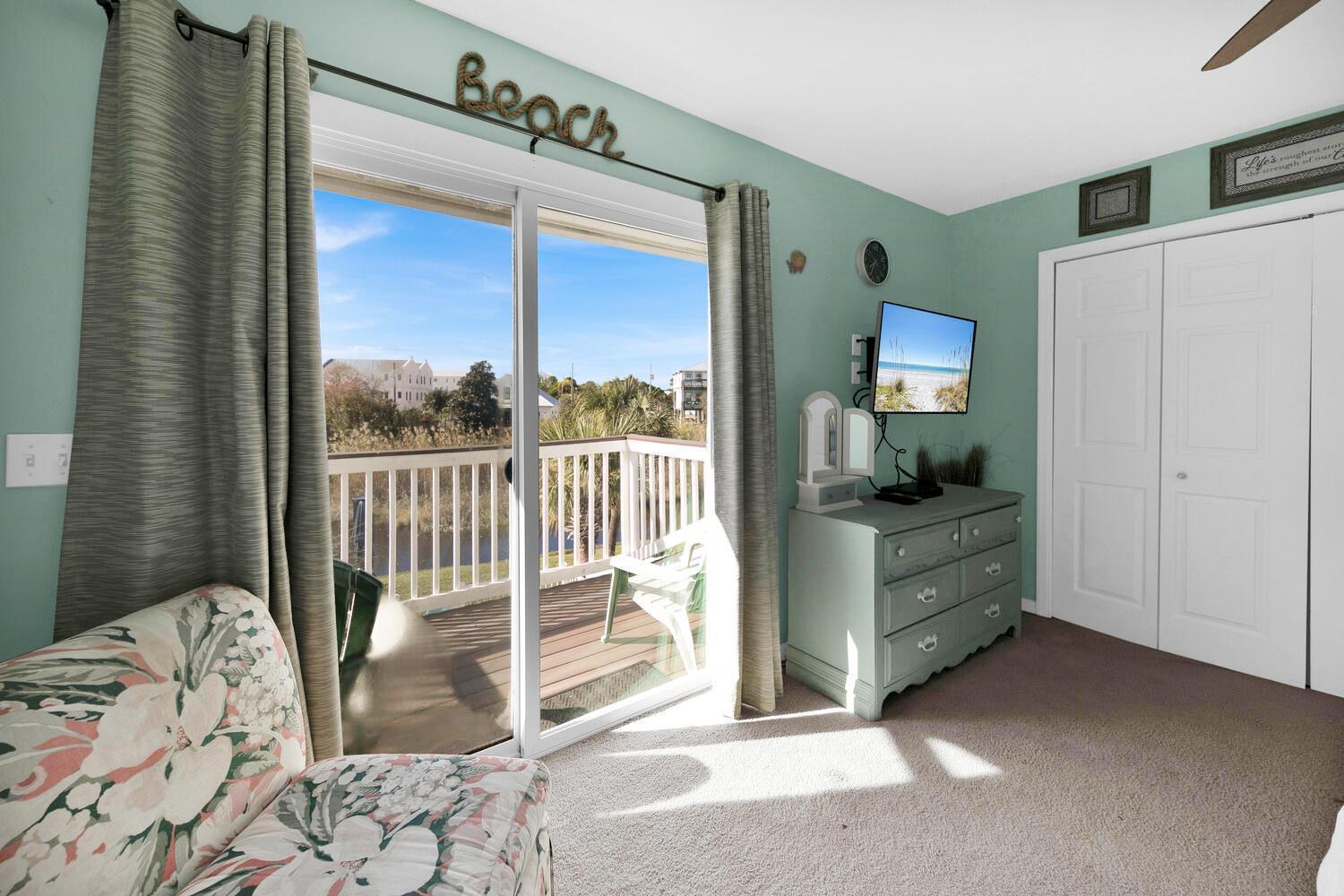 Decked Out On Pcb Holiday home