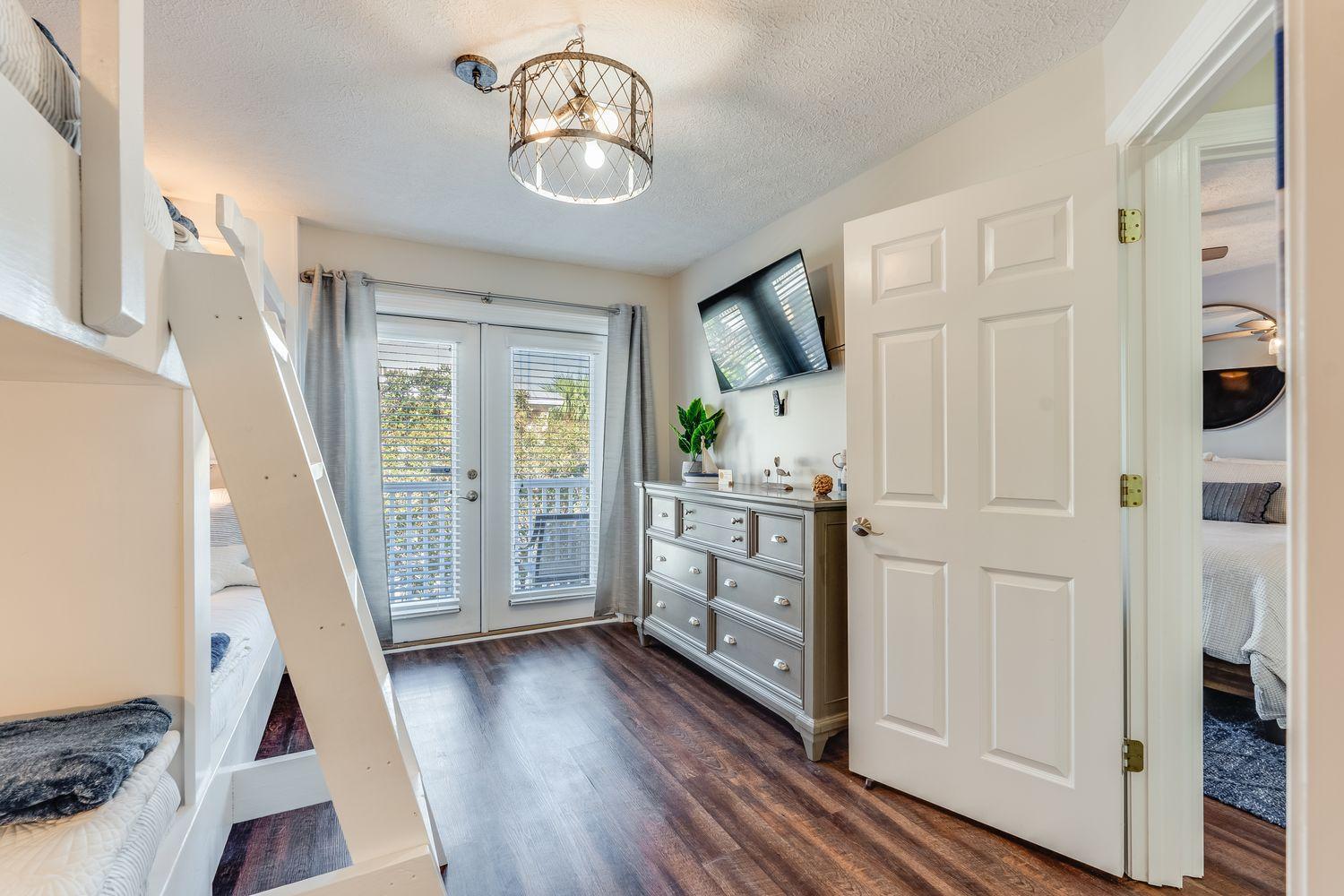 Villa Sand Dollar Holler-pool-close To Beach And Shops! Panama City Beach