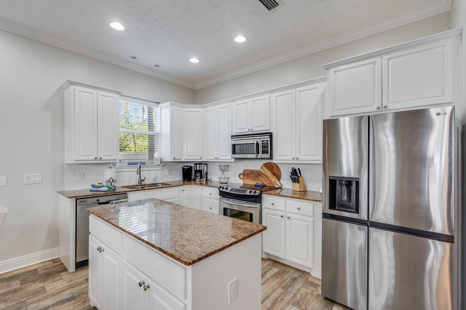 Sand Dollar Holler-pool-close To Beach And Shops! Villa