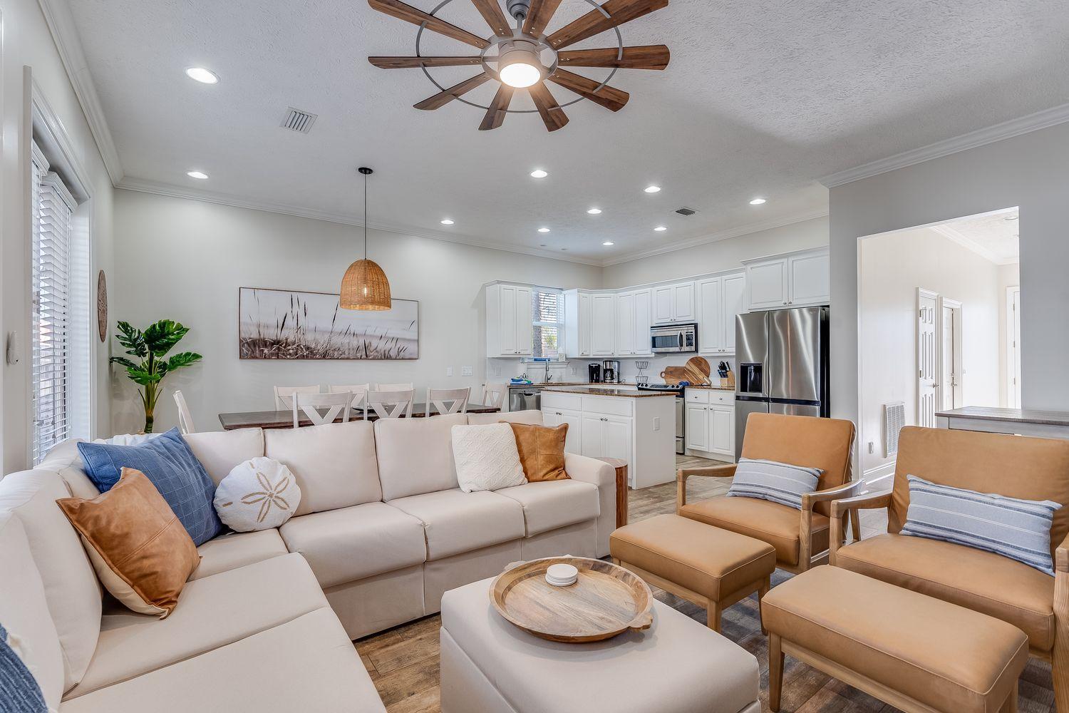 Sand Dollar Holler-pool-close To Beach And Shops! Panama City Beach
