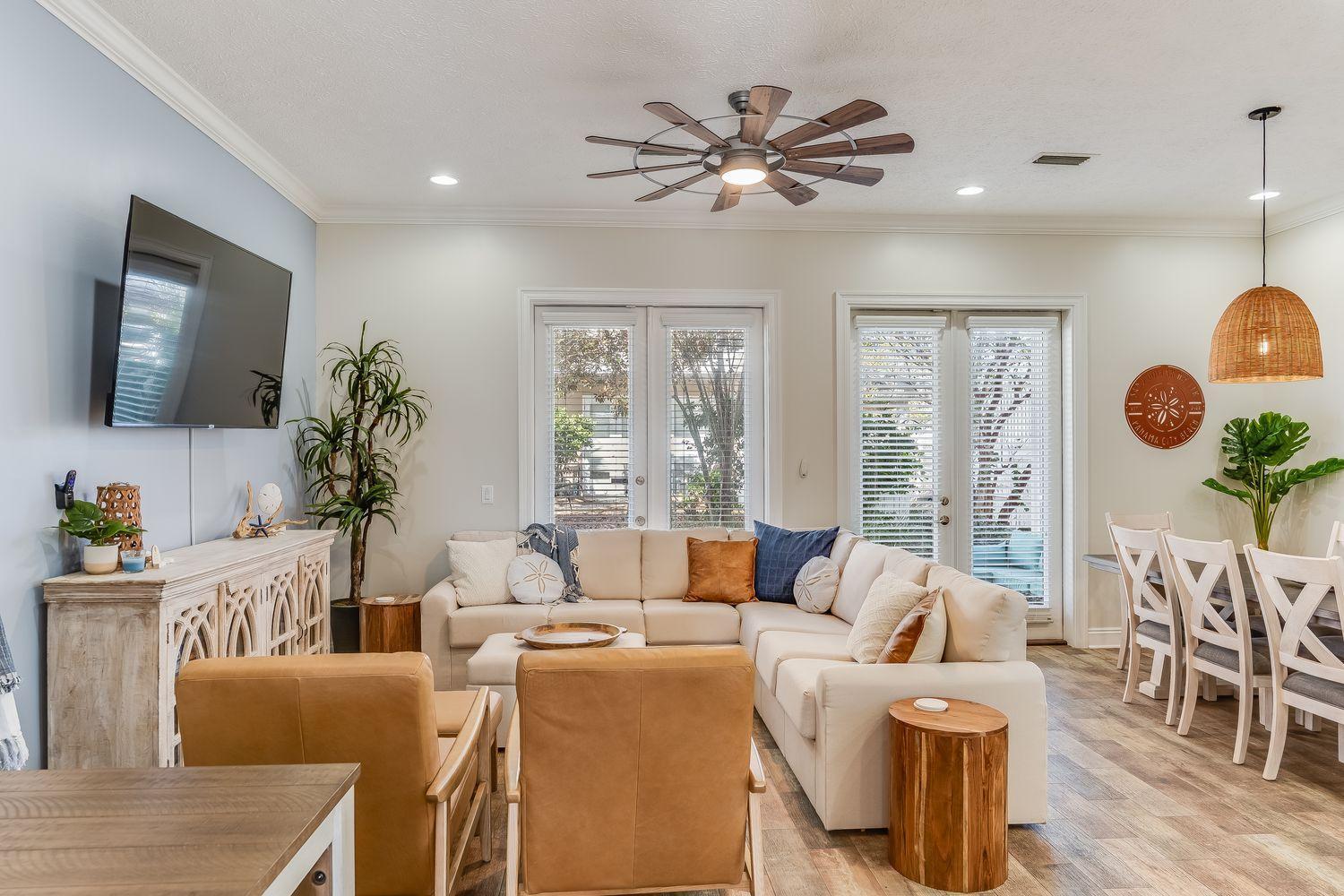 Sand Dollar Holler-pool-close To Beach And Shops! Panama City Beach