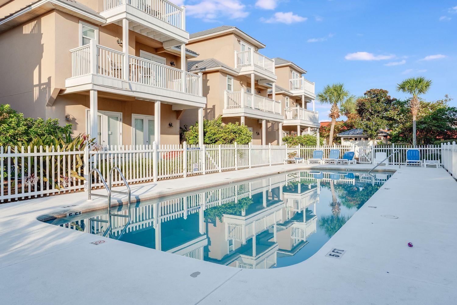 Villa Sand Dollar Holler-pool-close To Beach And Shops! *