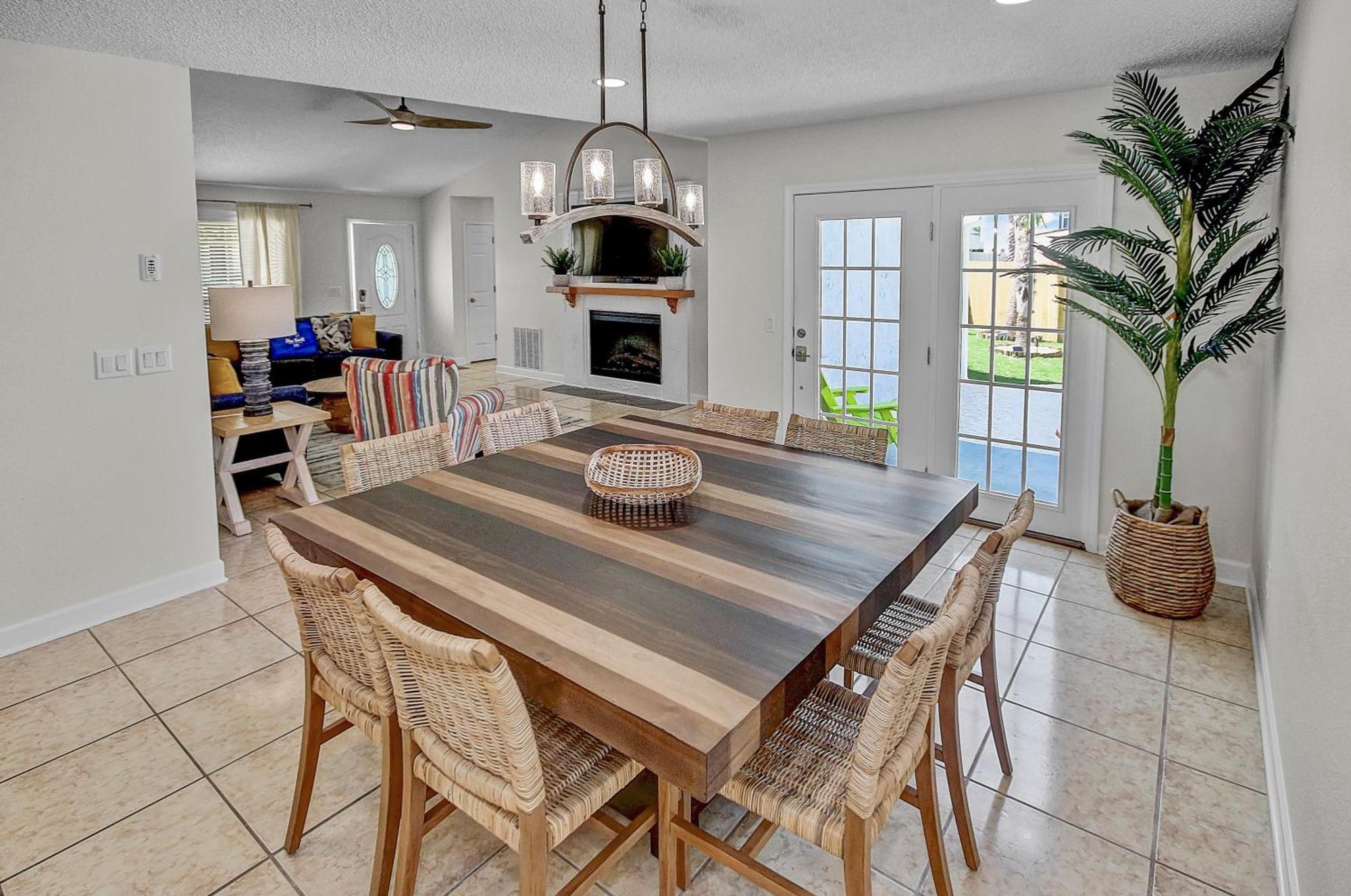Pet Friendly House New Tastefully Remodeled W Golf Cart Included! Holiday home *