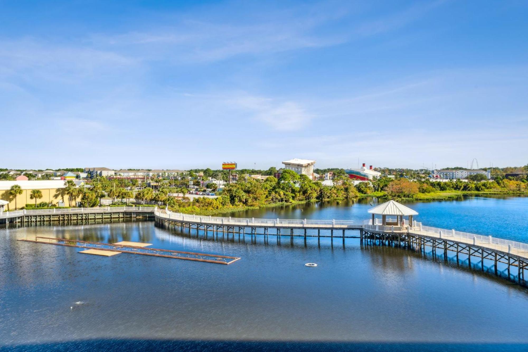 Laketown Wharf #317 By Nautical