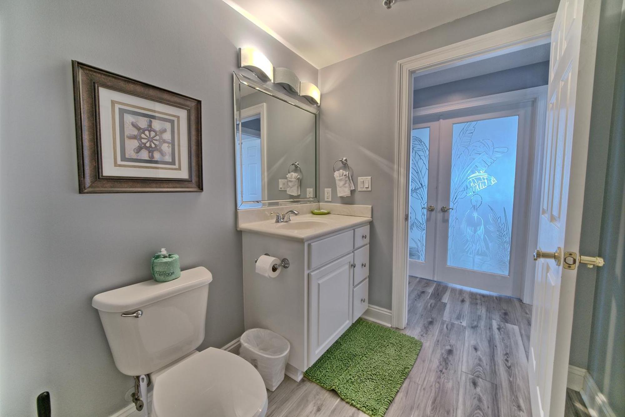 Spacious Tropical At 17th Floor With And Pool Access - Unit 1707 Apartment