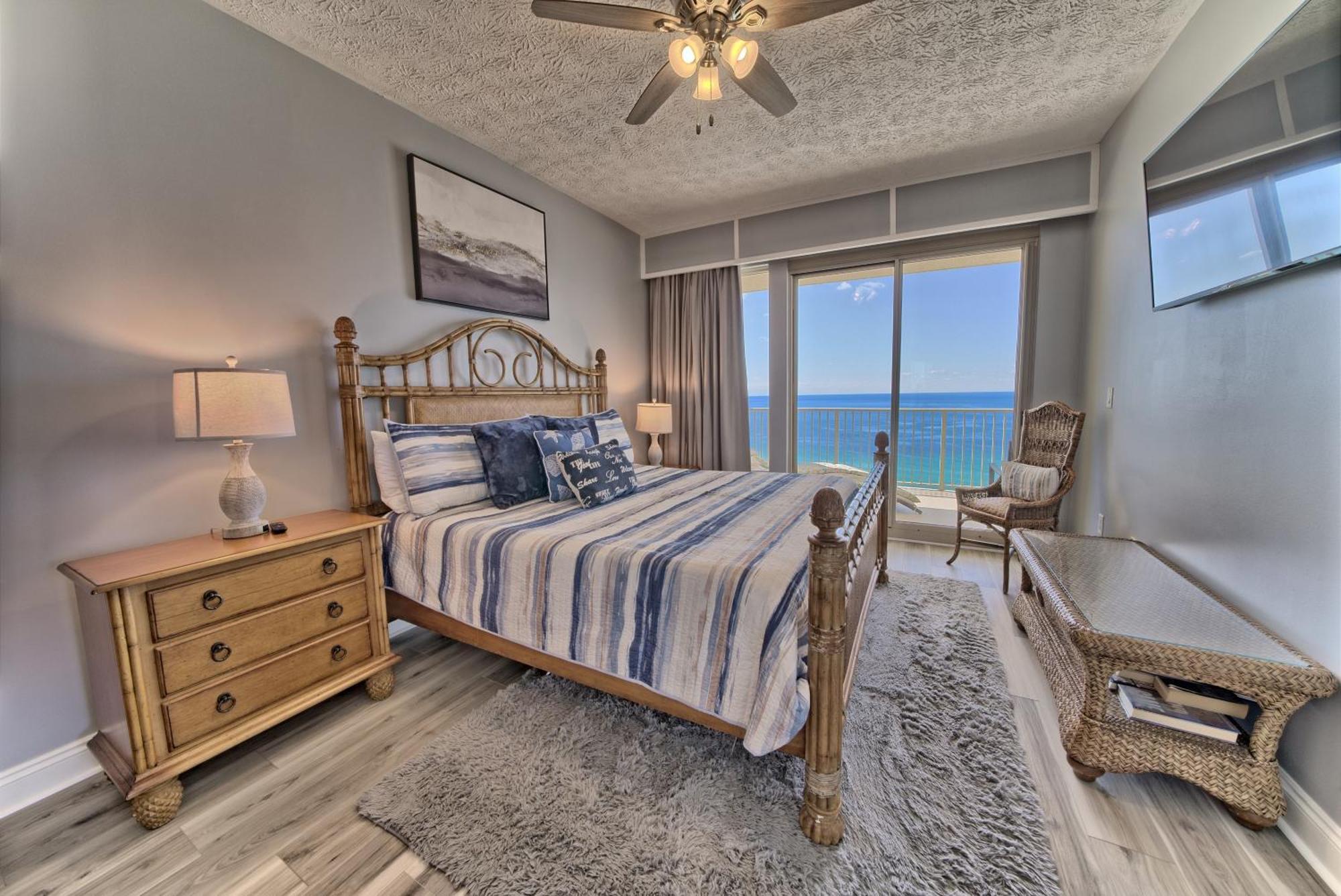 Spacious Tropical At 17th Floor With And Pool Access - Unit 1707 Panama City Beach