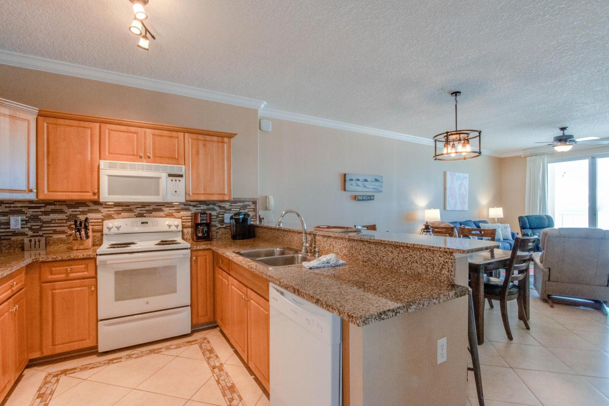 Twin Palms #601 By Book That Holiday home