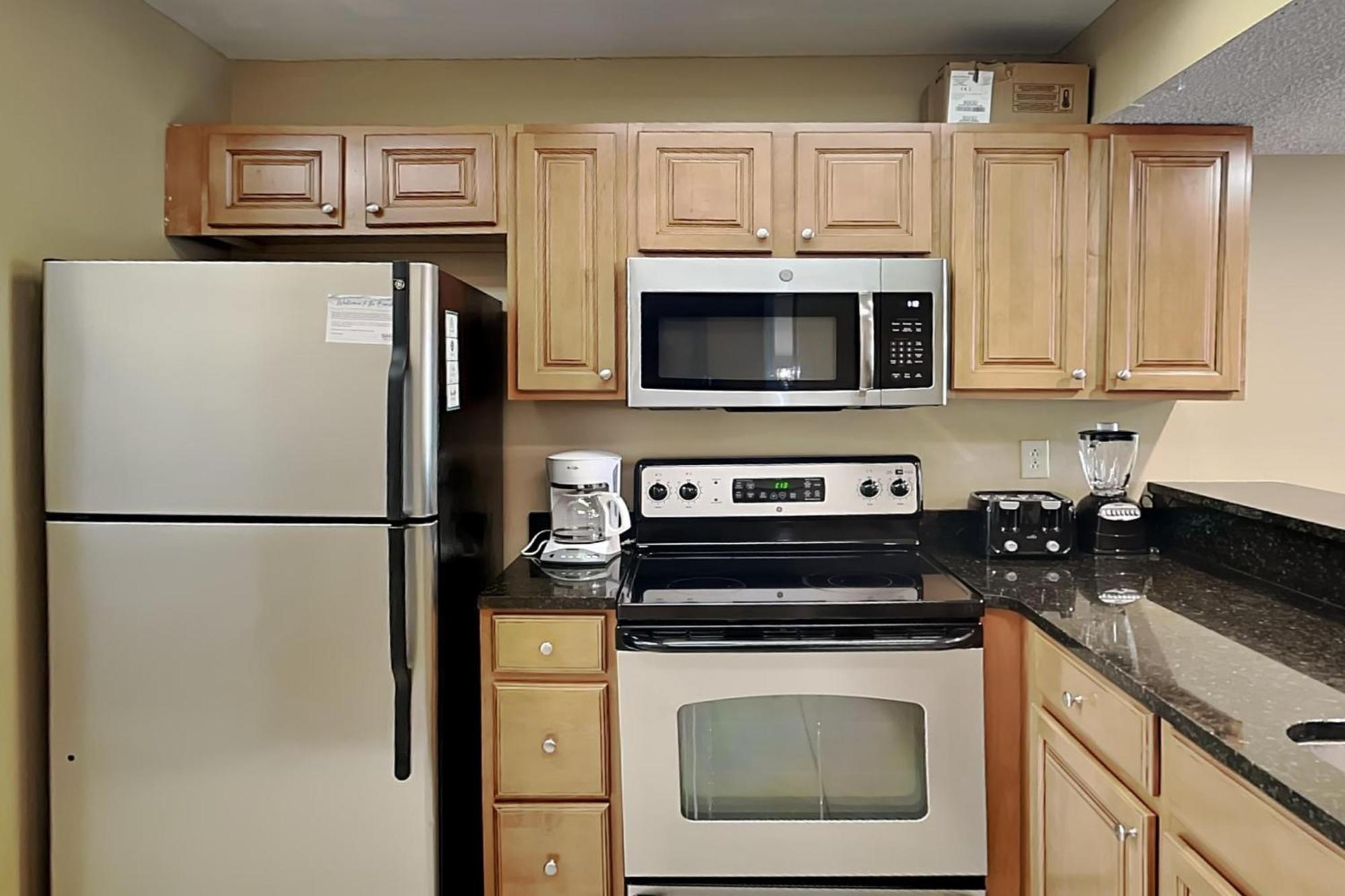 Edgewater 502 Apartment *