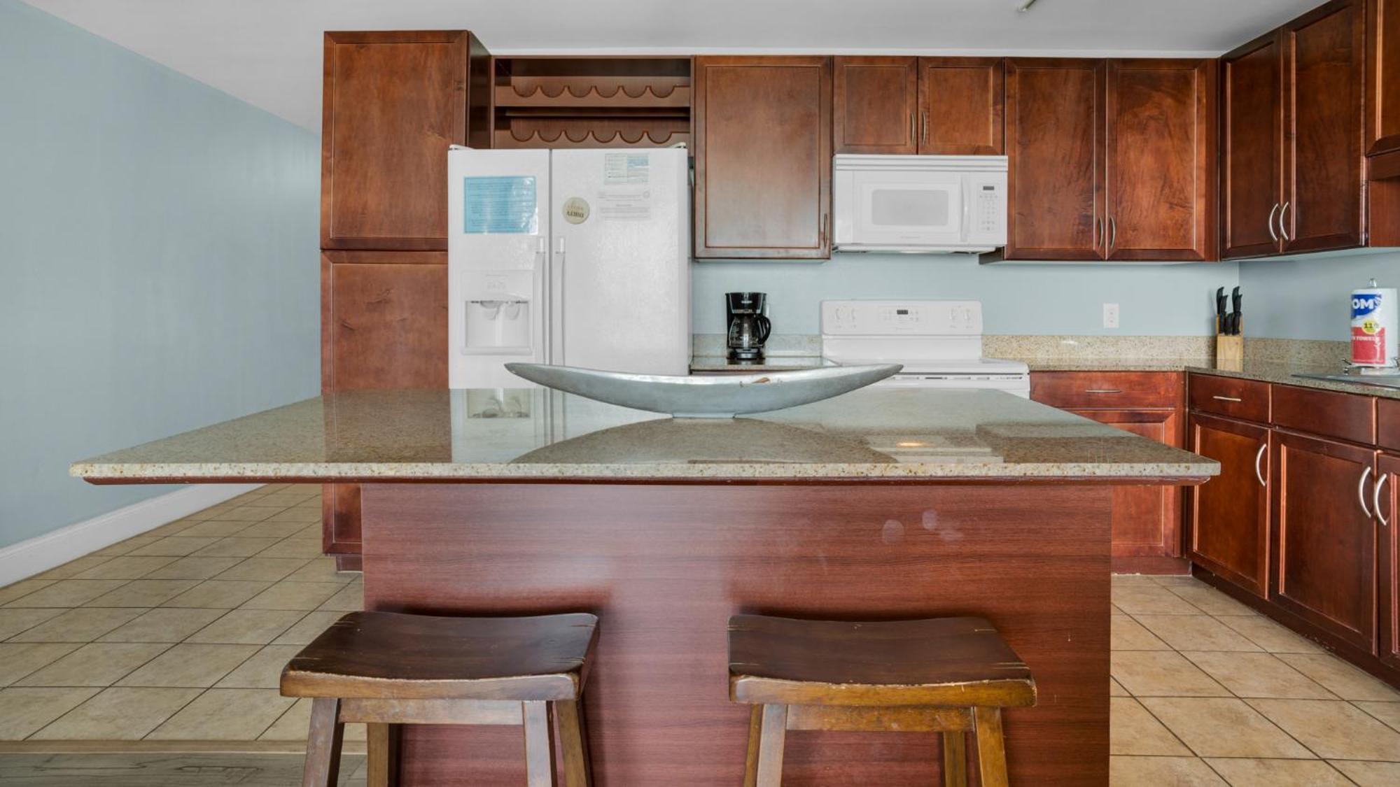 Laketown Wharf 1037