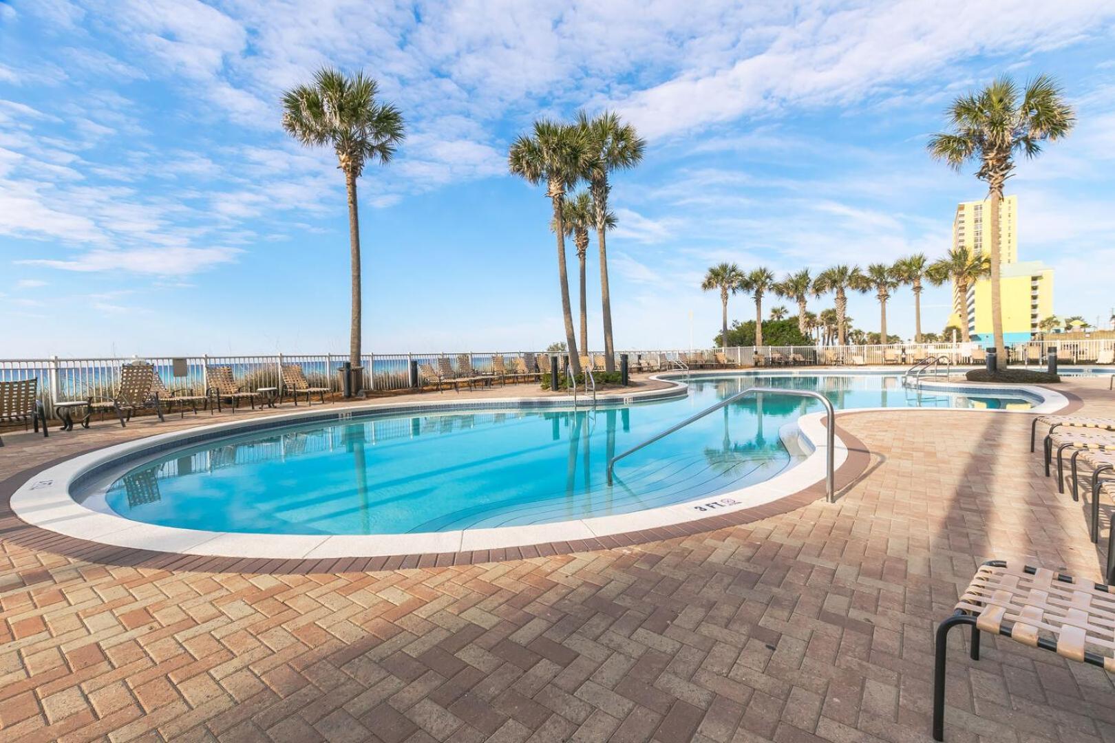 1 Bd Grand Panama 2-1002 ! Outstanding Views And Amenities! * Panama City Beach