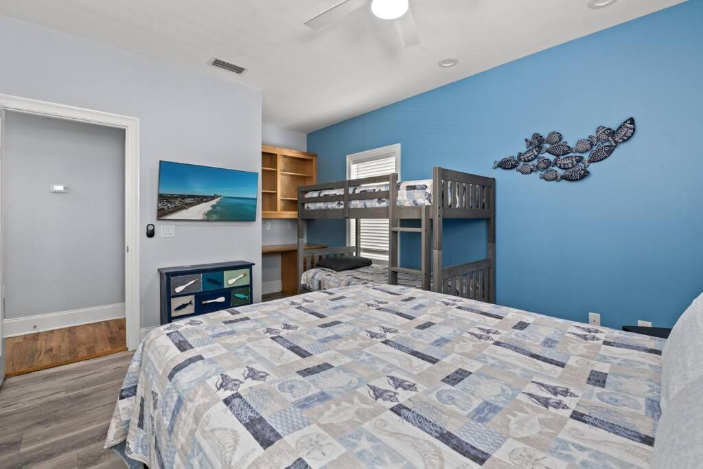A Shore Bett-romantic Pool Beckons With Whispers Of Sea Salt And Starlight Holiday home *