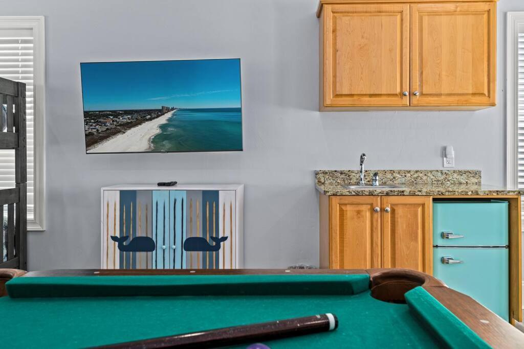 A Shore Bett-romantic Pool Beckons With Whispers Of Sea Salt And Starlight Holiday home *
