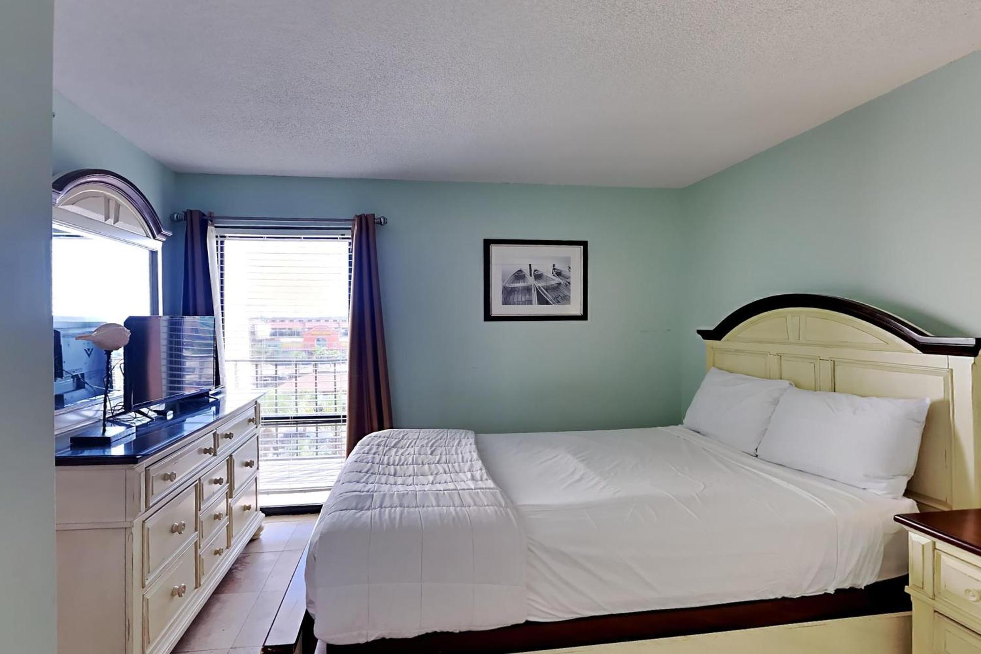 Apartment Edgewater Tower Iii 406 Panama City Beach
