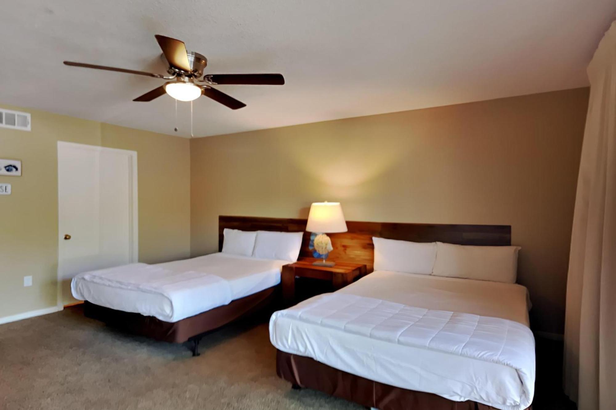 Edgewater 3204 Apartment