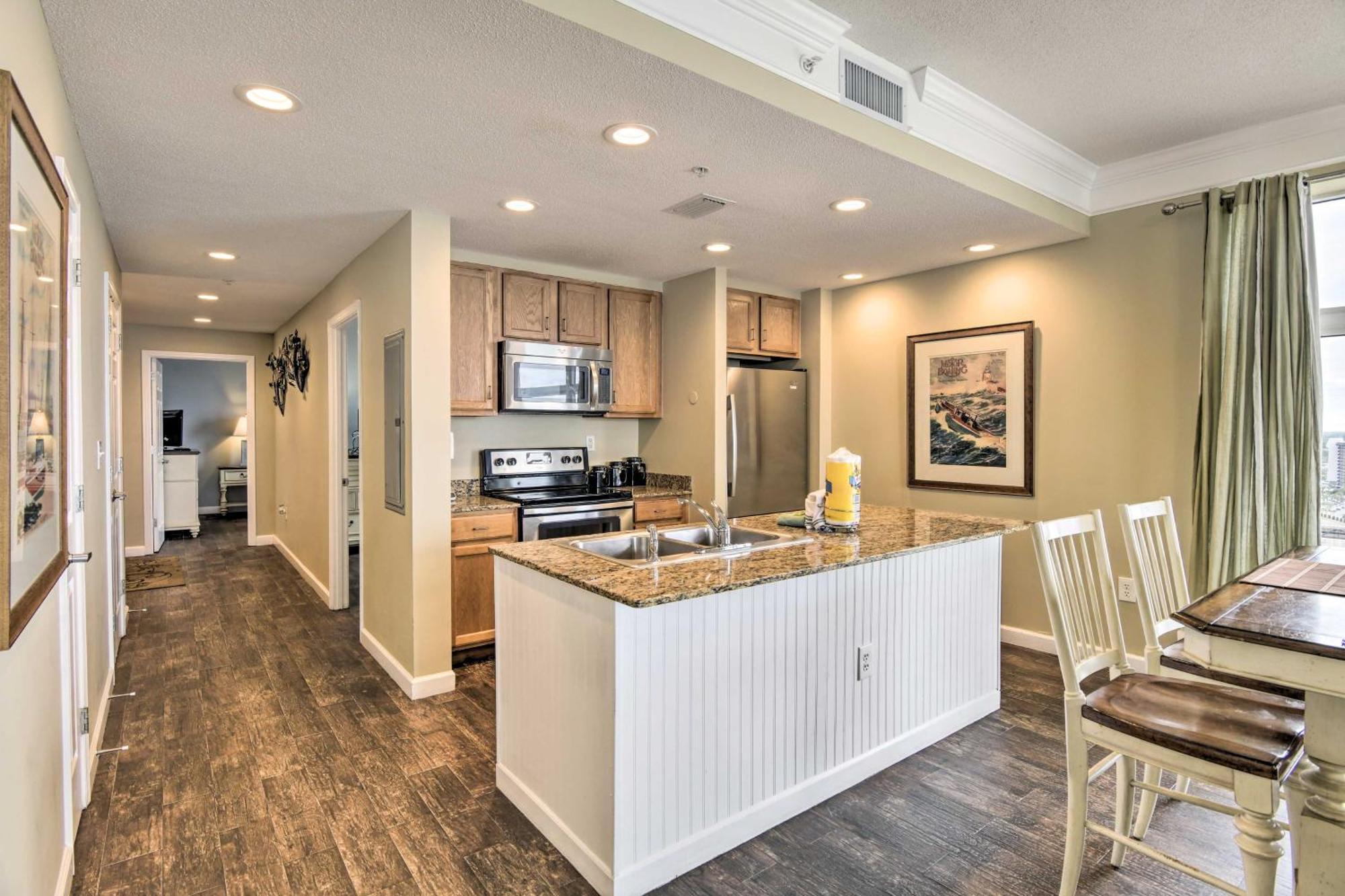 Apartment Oceanfront Pcb With Gulf Views And Pool Access!