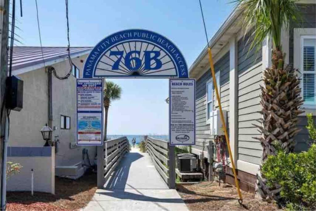 New! Steps To White Beaches! Pool & Grill! 2br 2ba Holiday home *