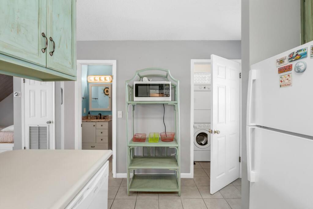 New! Steps To White Beaches! Pool & Grill! 2br 2ba * Panama City Beach